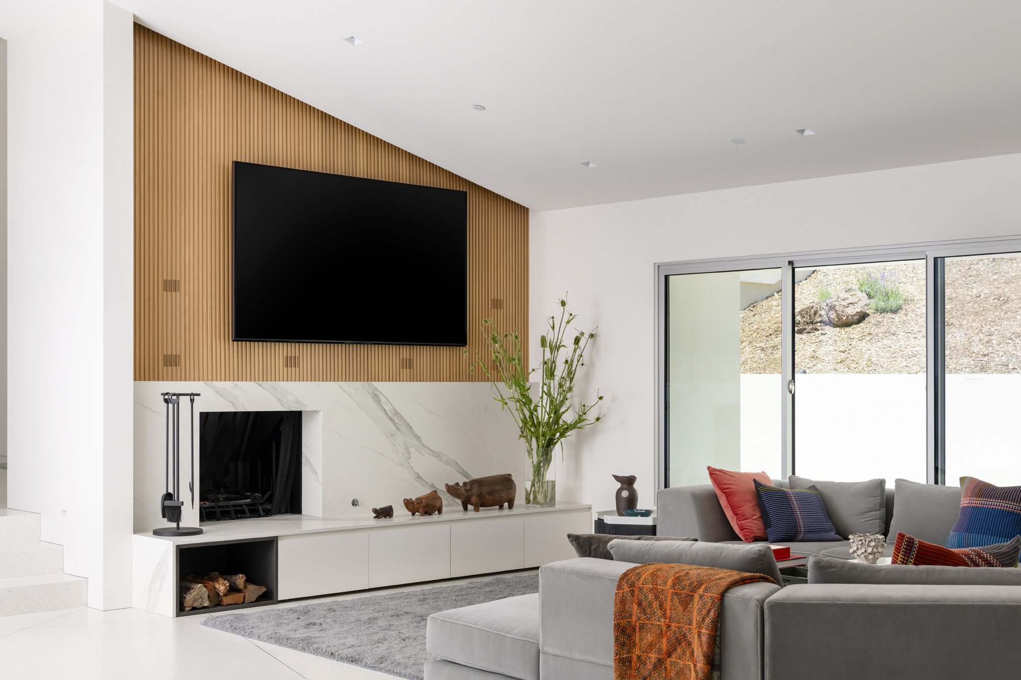 09_family_room.jpg