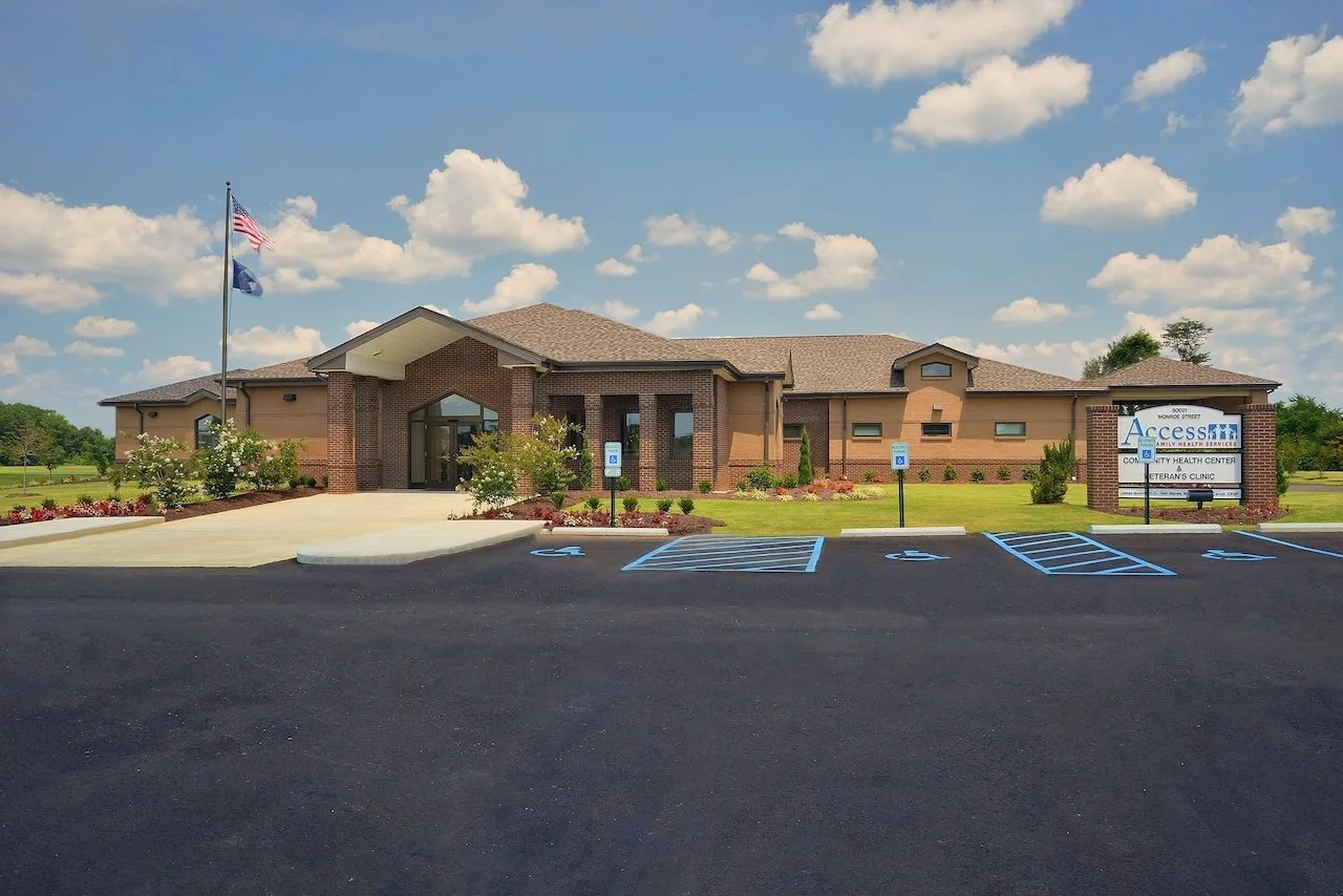 Smithville+medical+exterior,+edit+smallerjpg.jpg