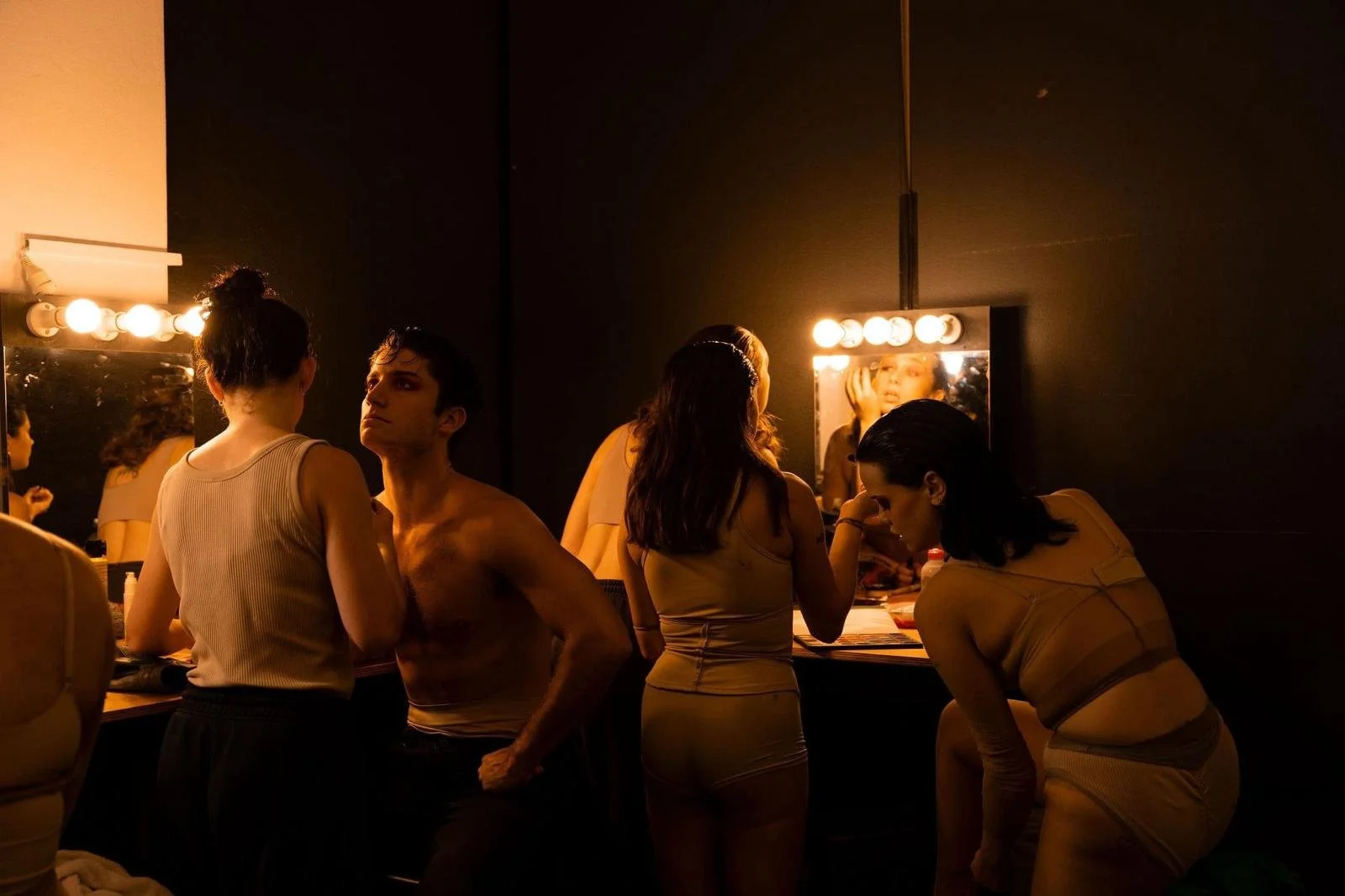 KXT_backstage(2).JPG