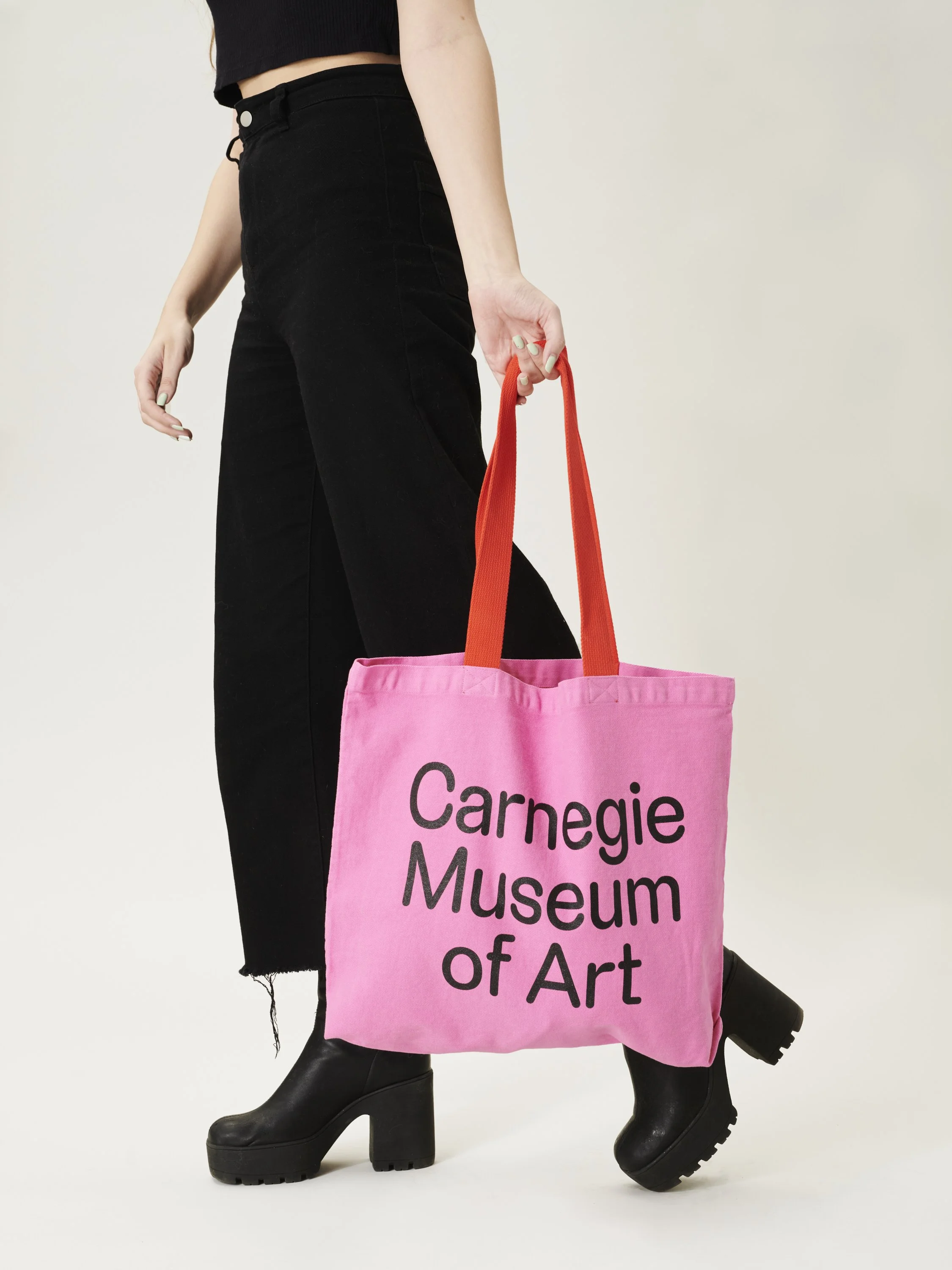 2023_CarnegieArt_Totes-1.jpg