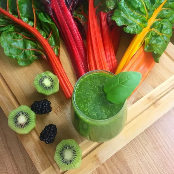Chlorella is a great addition to any smoothie and adds super green colour