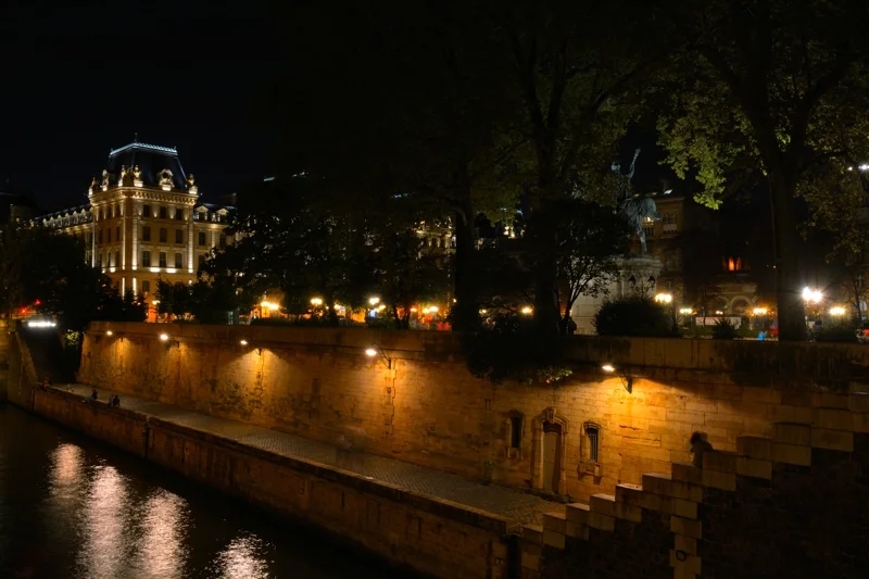 PARIS 2015 8x6 1430.jpg