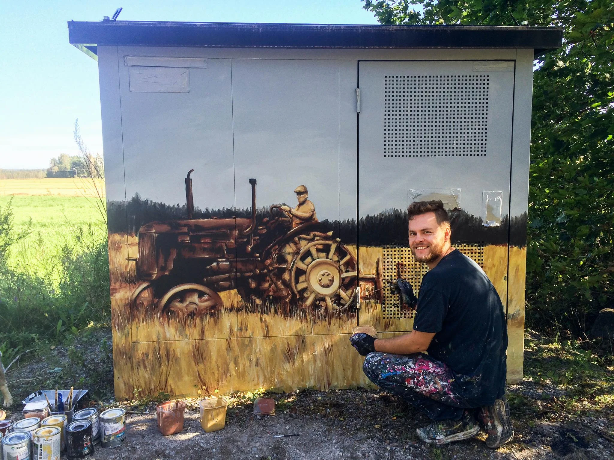 Commission work for Porvoon Energia at street art festival Strööt (2016). 