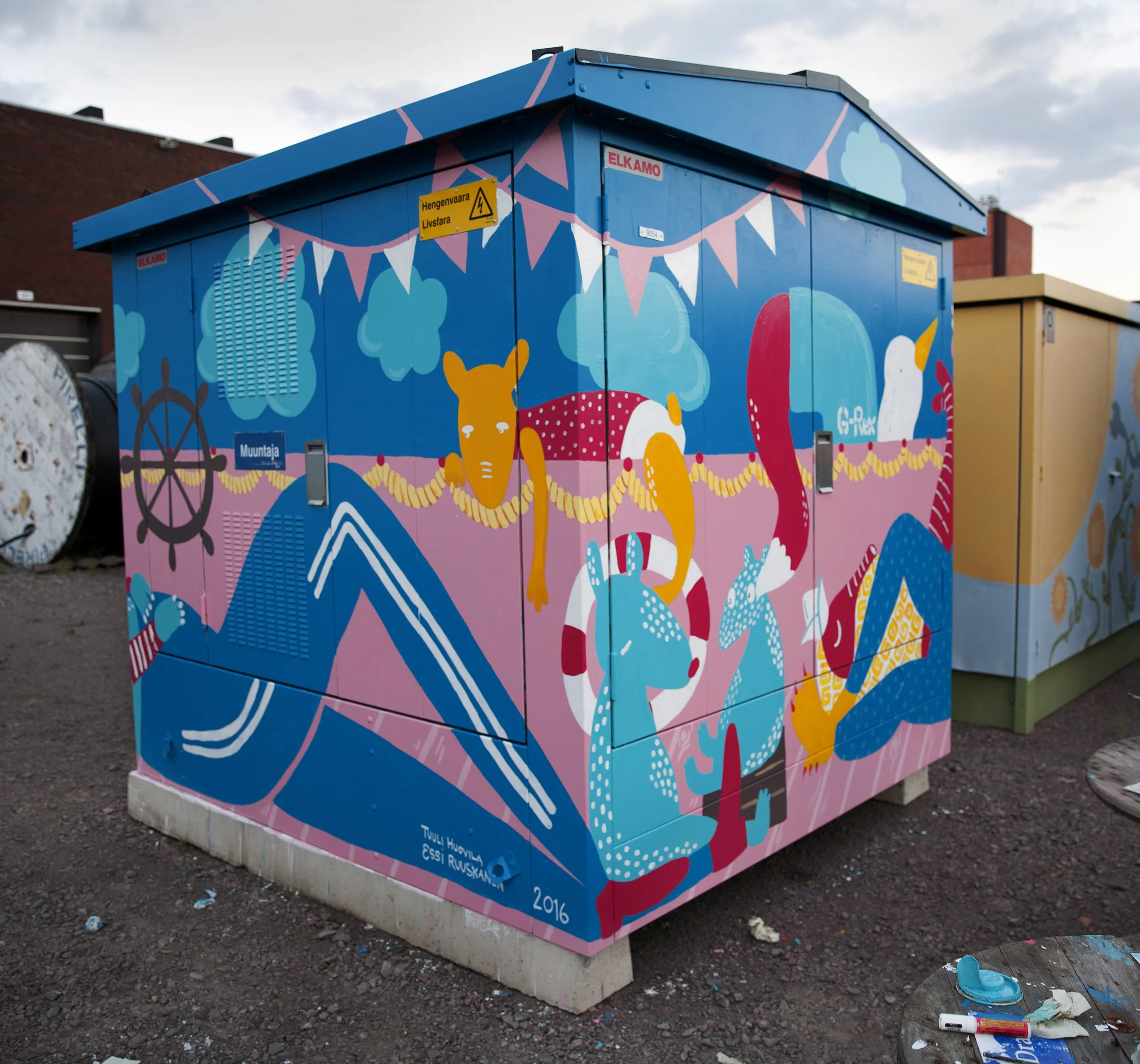 Tilaustyö Helen sähköverkolle. Yhteistyö Essi Ruuskasen kanssa. 2016.