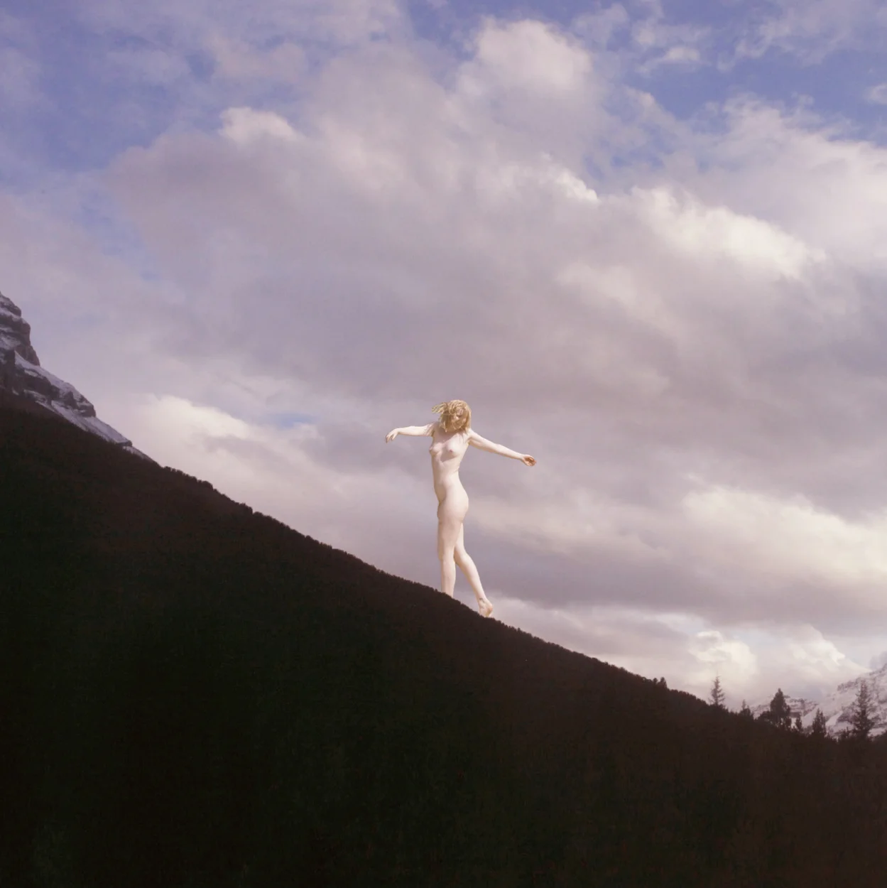 &nbsp; &nbsp; &nbsp;DREAMSCAPES (OUT OF SCALE)