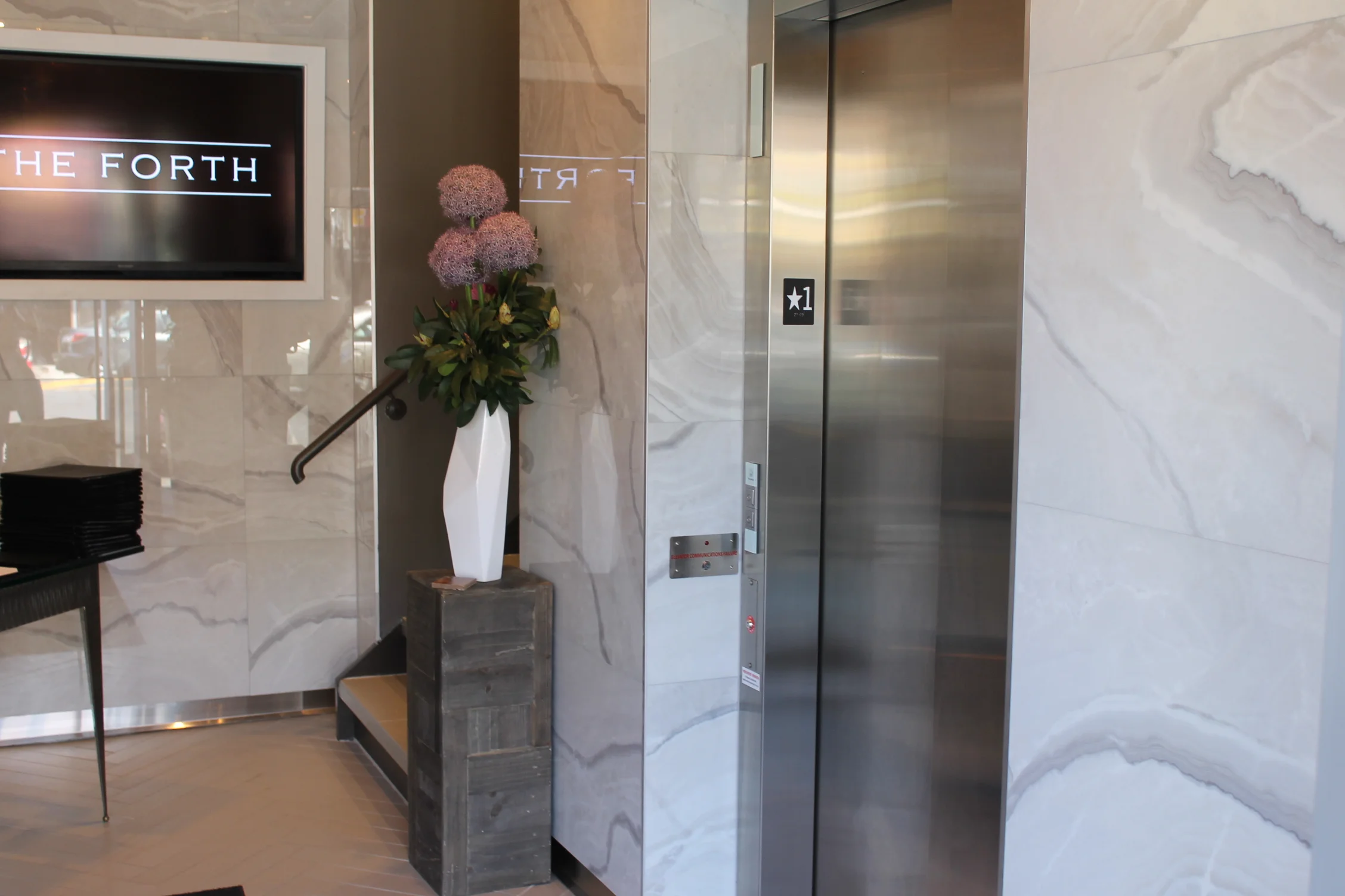 Picture of the accessible elevator.