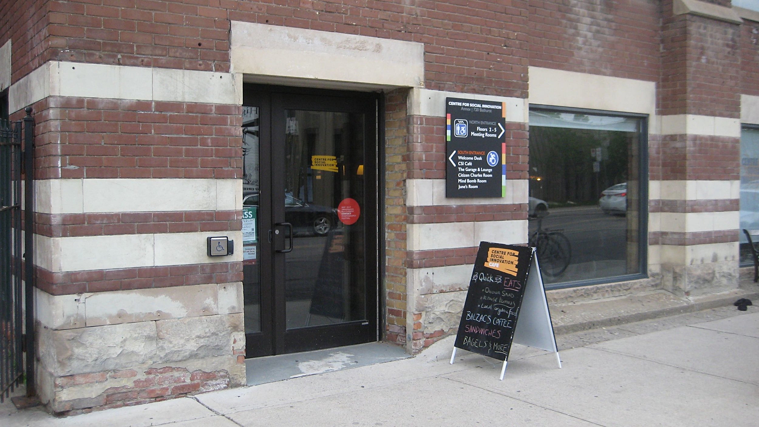 Picture of accessible entrance of the cafe