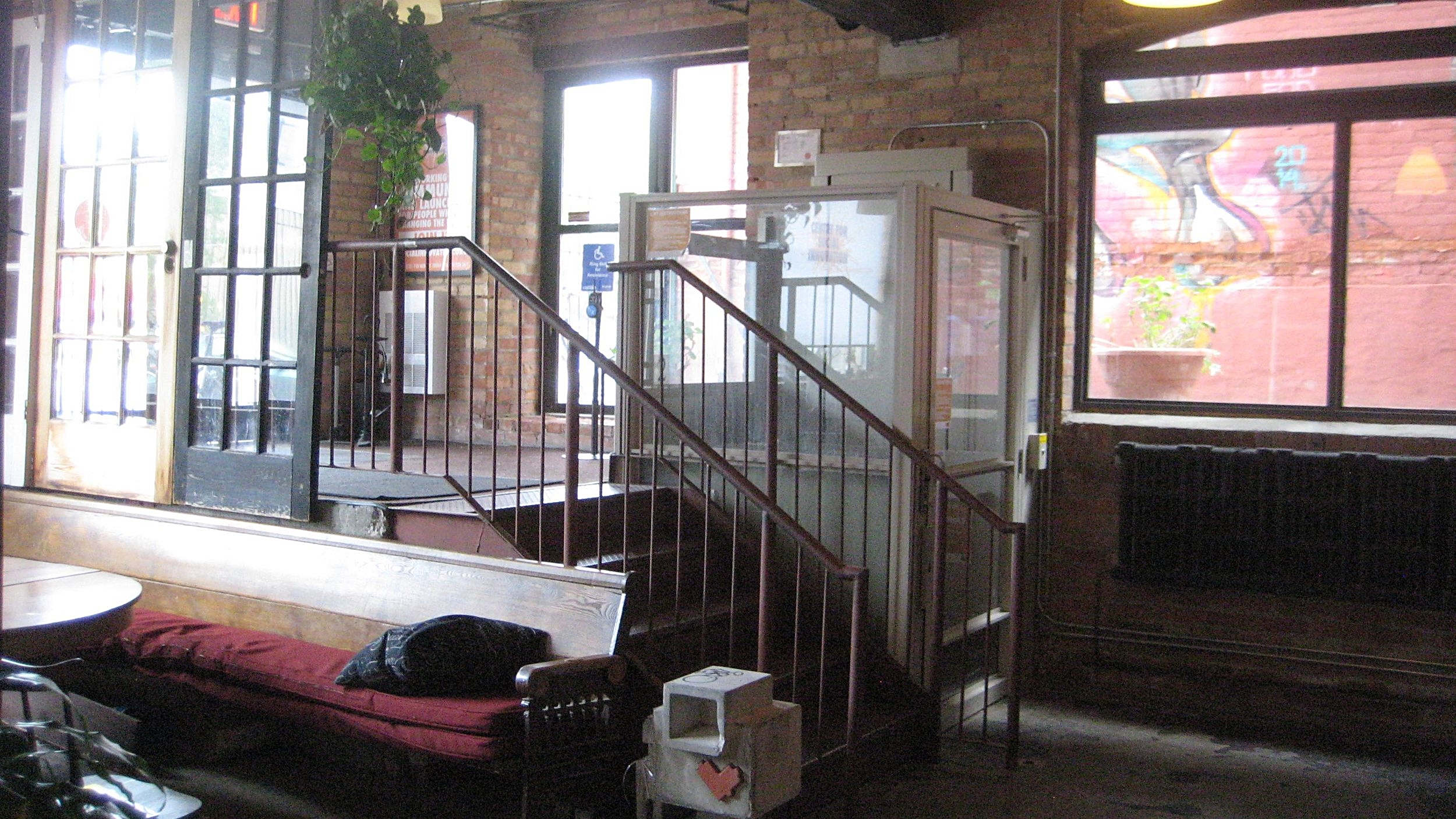 Picture of the lift beside the flight of stairs
