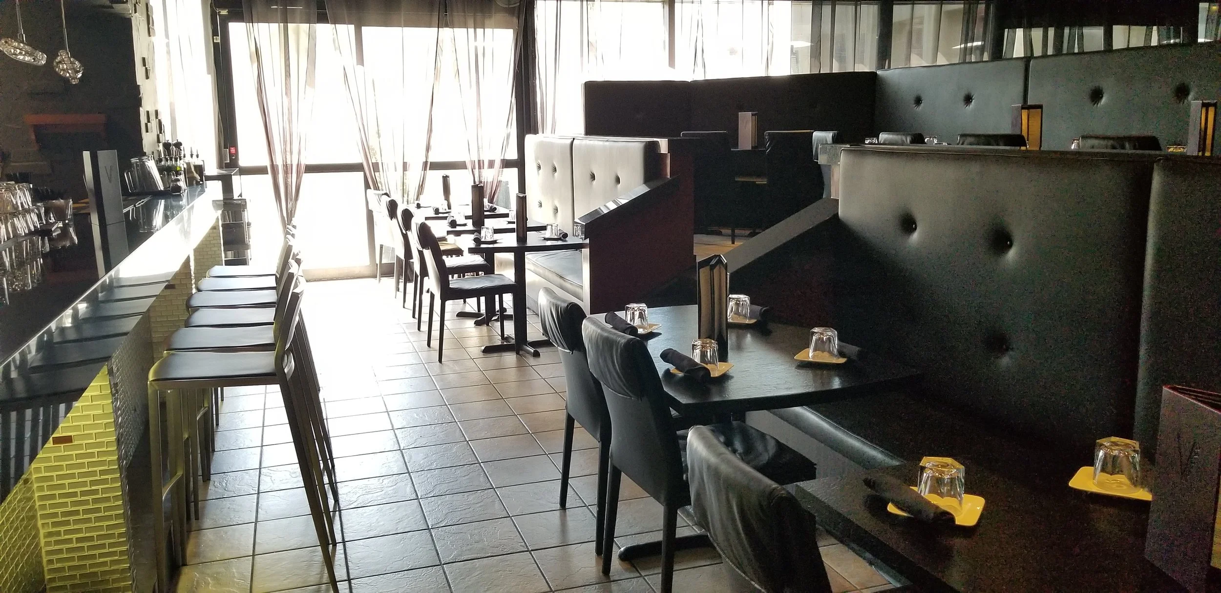 Picture of bright interior of the restaurant