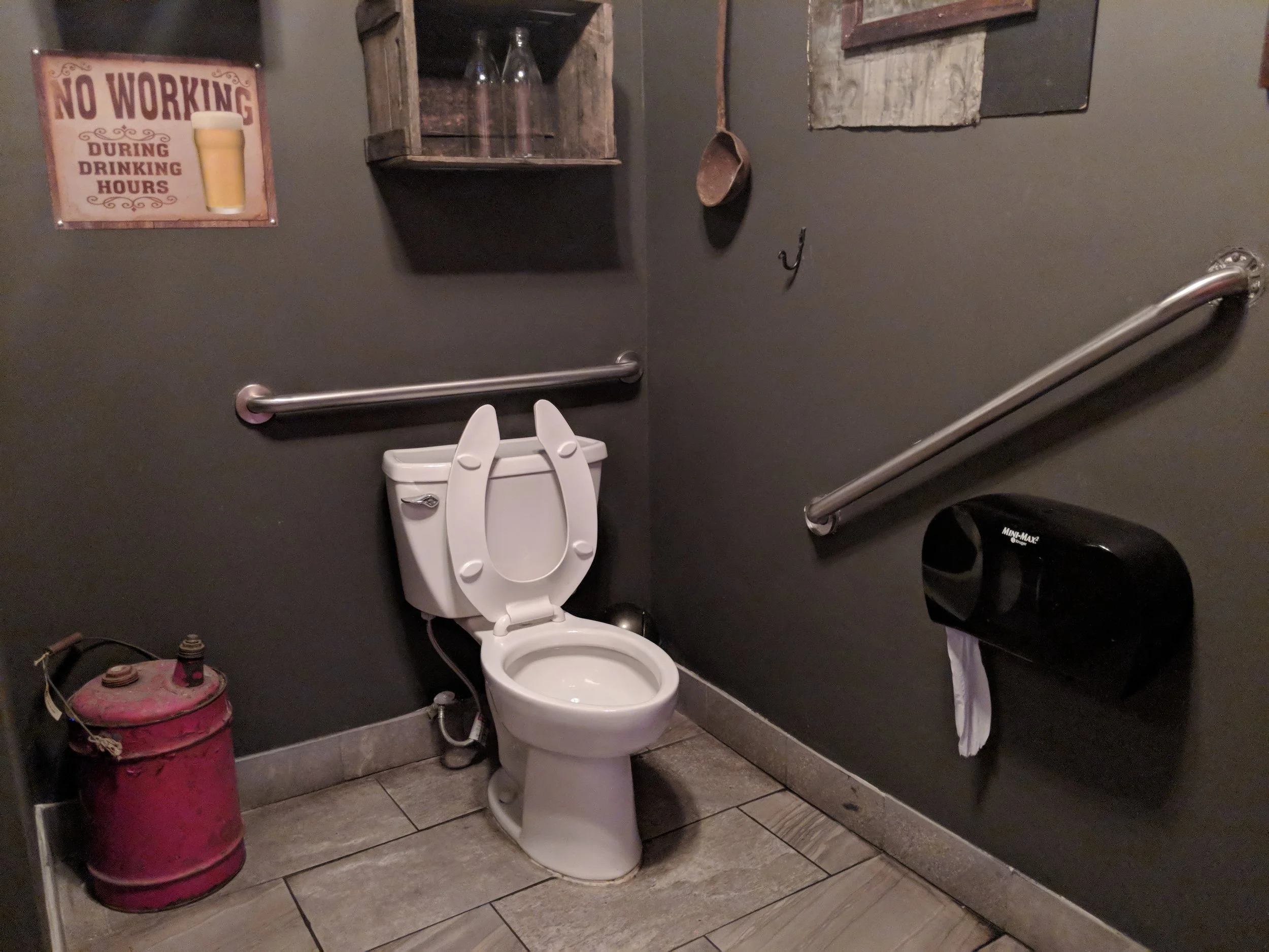 Picture of accessible washroom at Blackjack BQQ