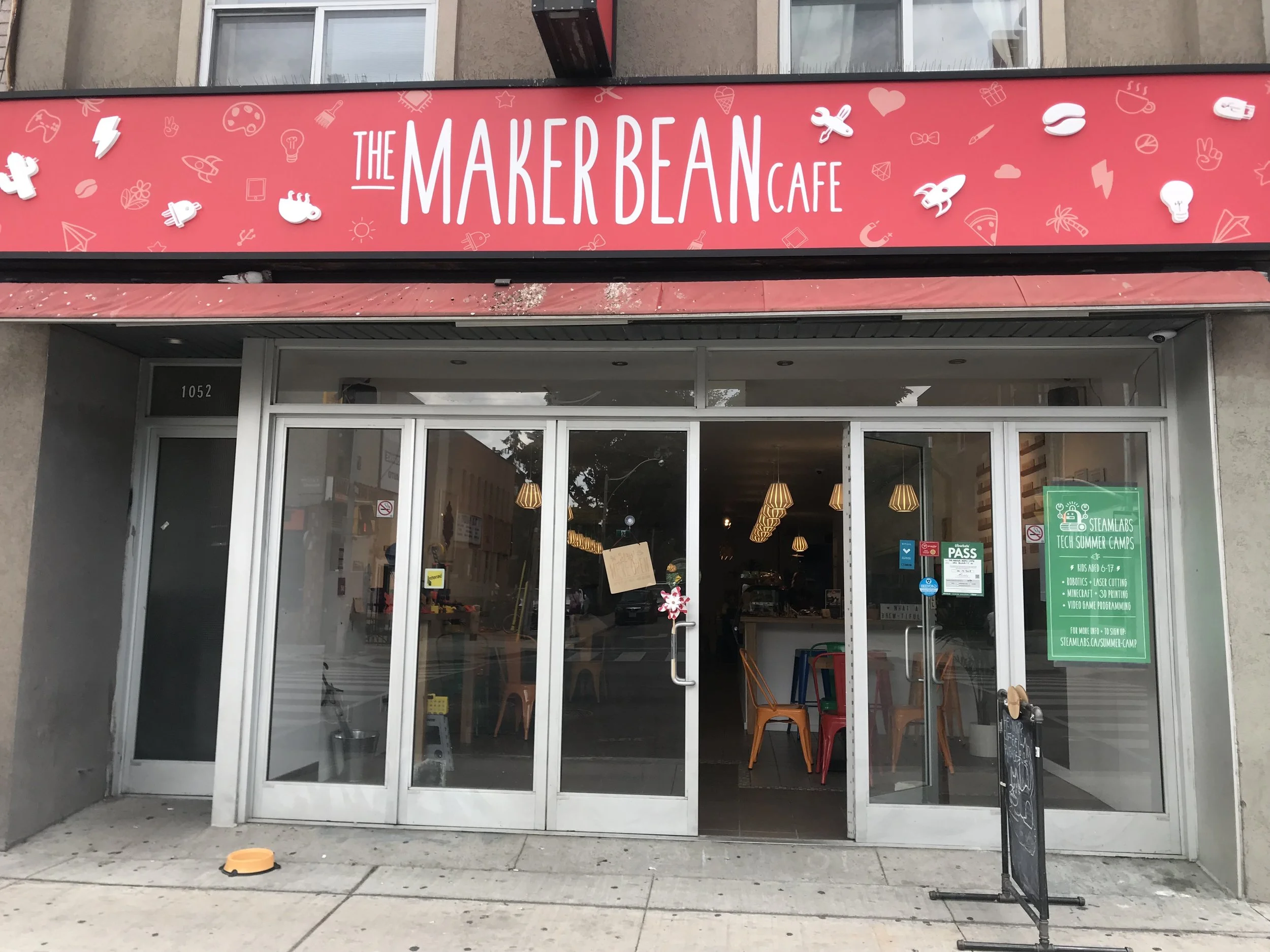 Picture of accessible entrance of the Maker Bean Cafe