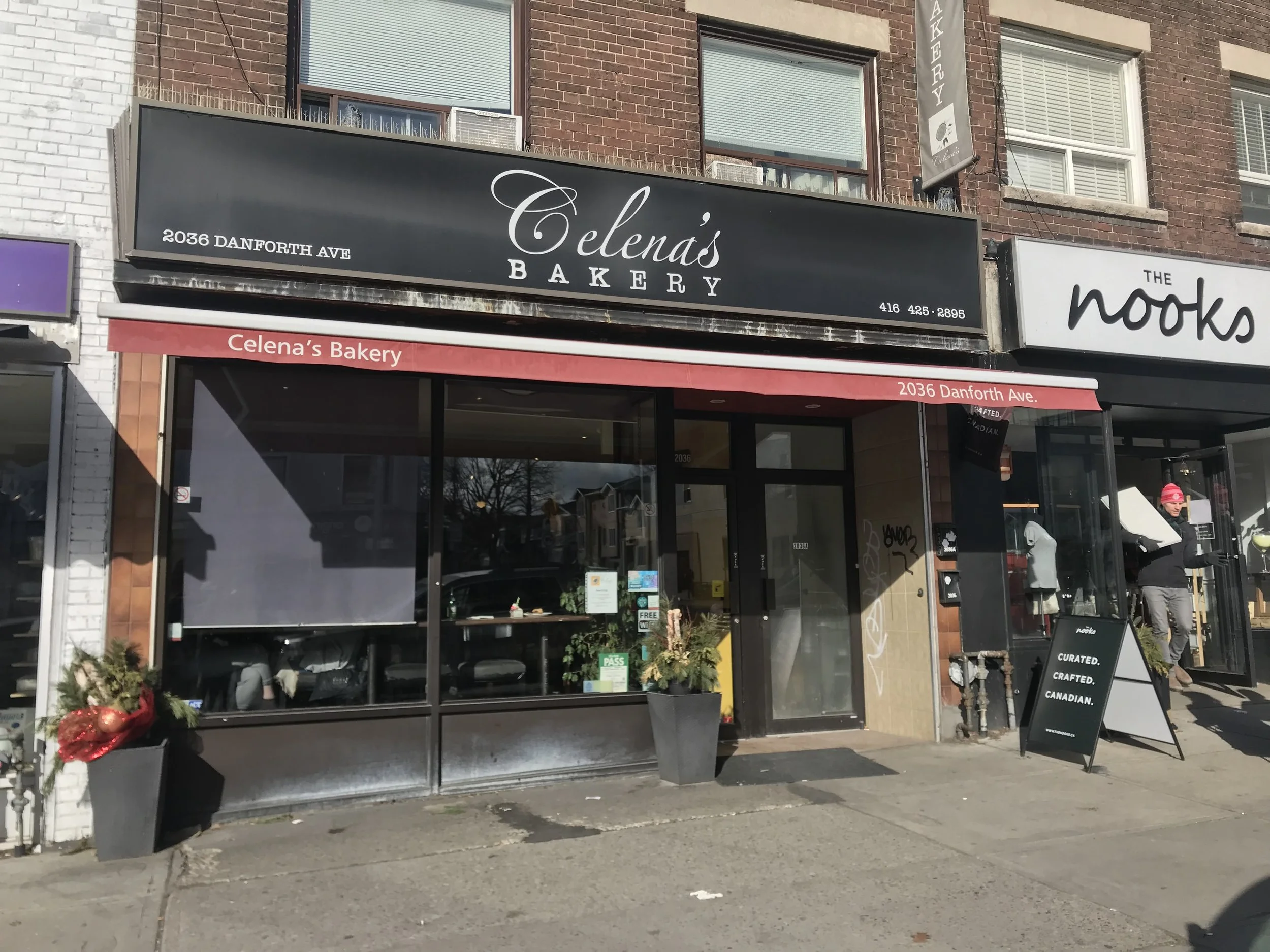 Picture of the accessible entrance at Celena’s Bakery