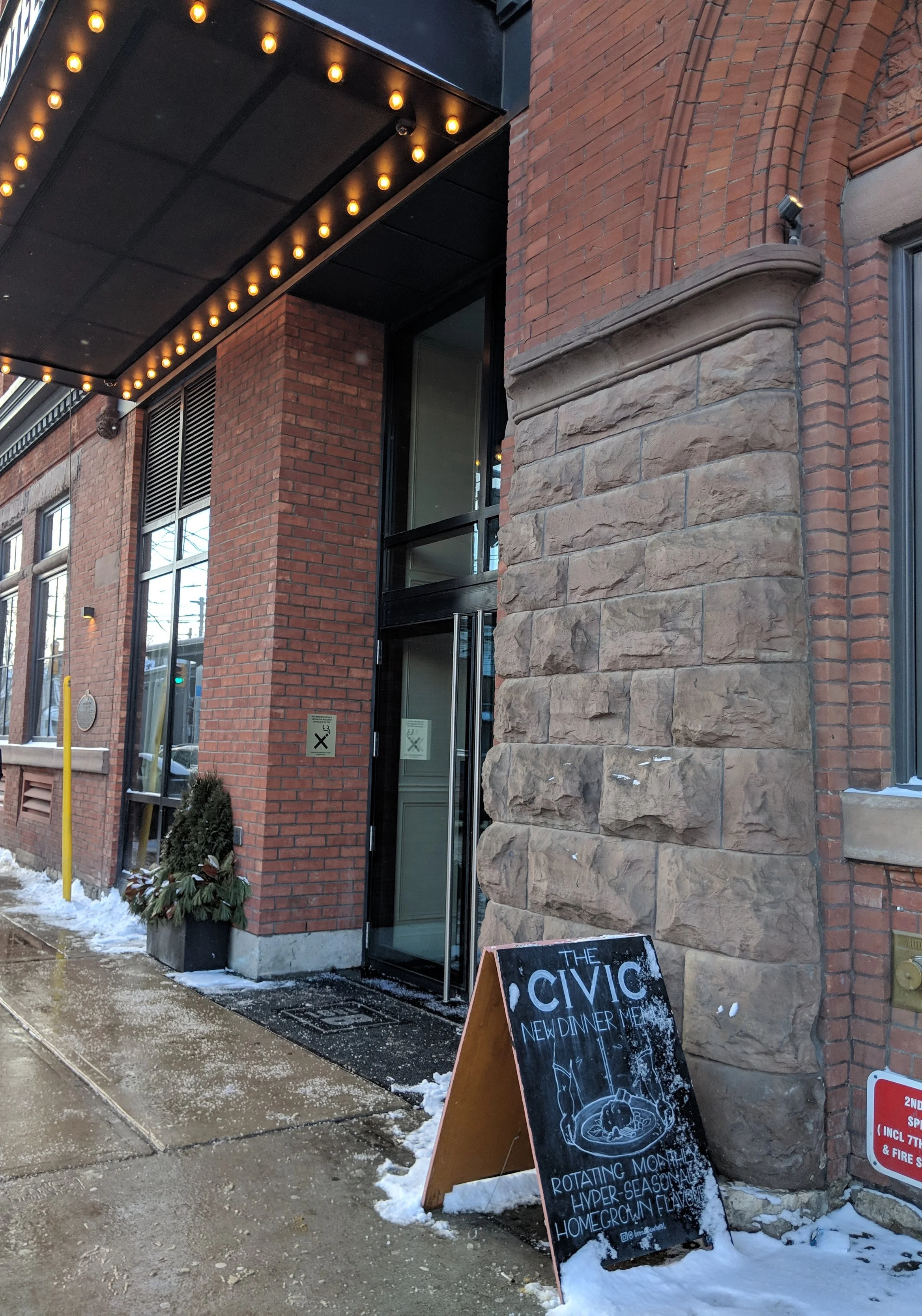 Picture of accessible entrance of the Civic restaurant