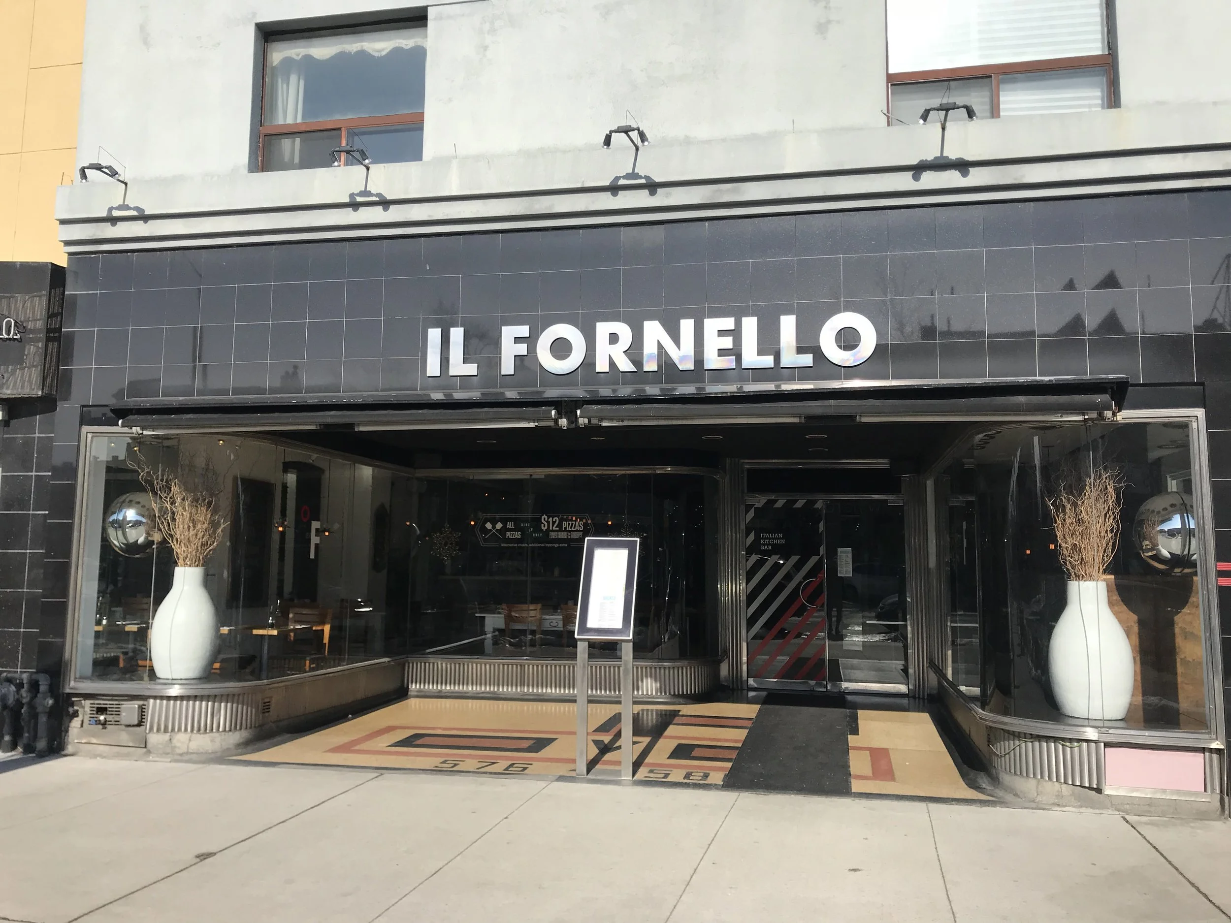 Picture of the accessible entrance of Il Fornello