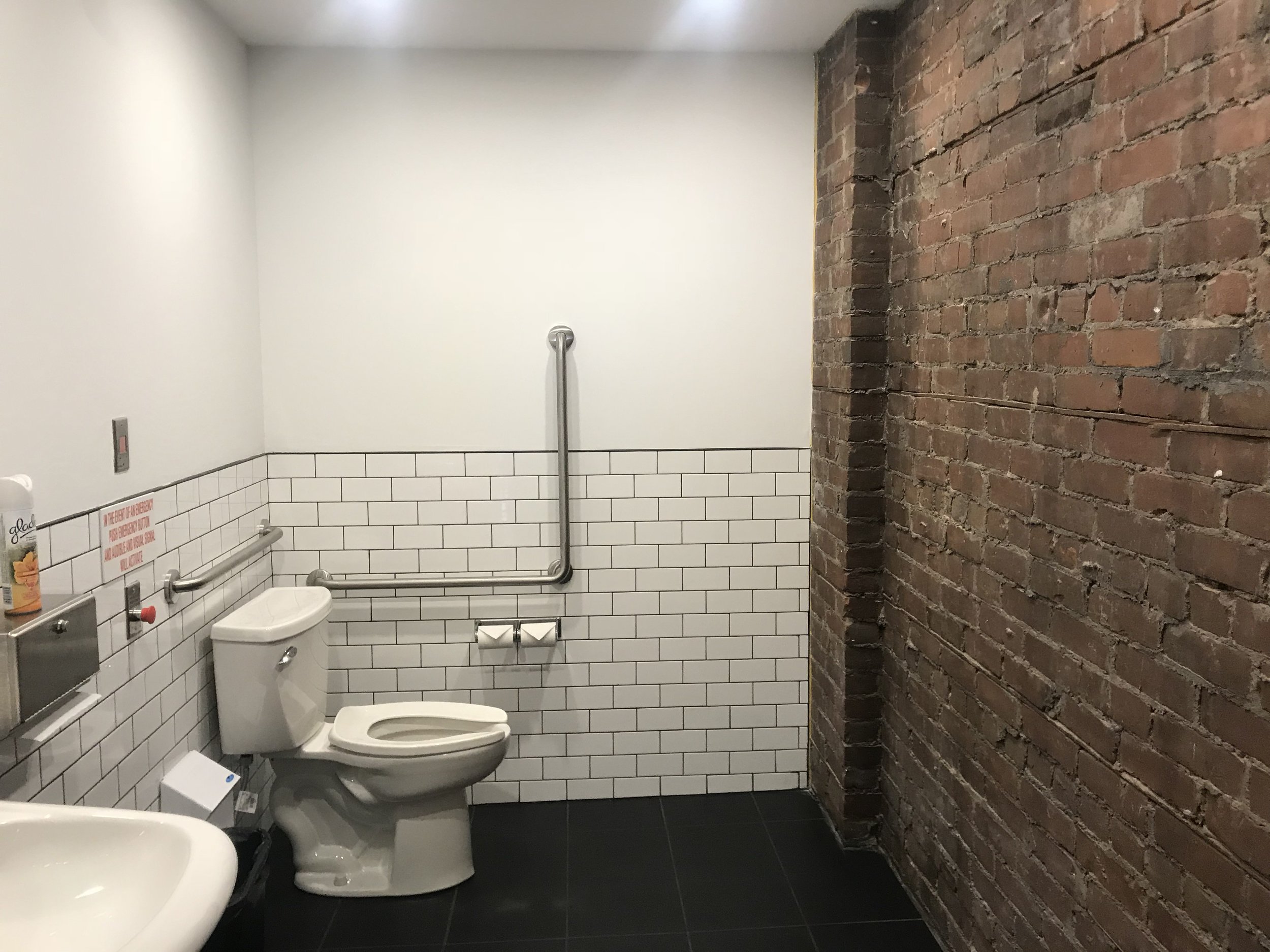 Picture of accessible washroom at Sidebar