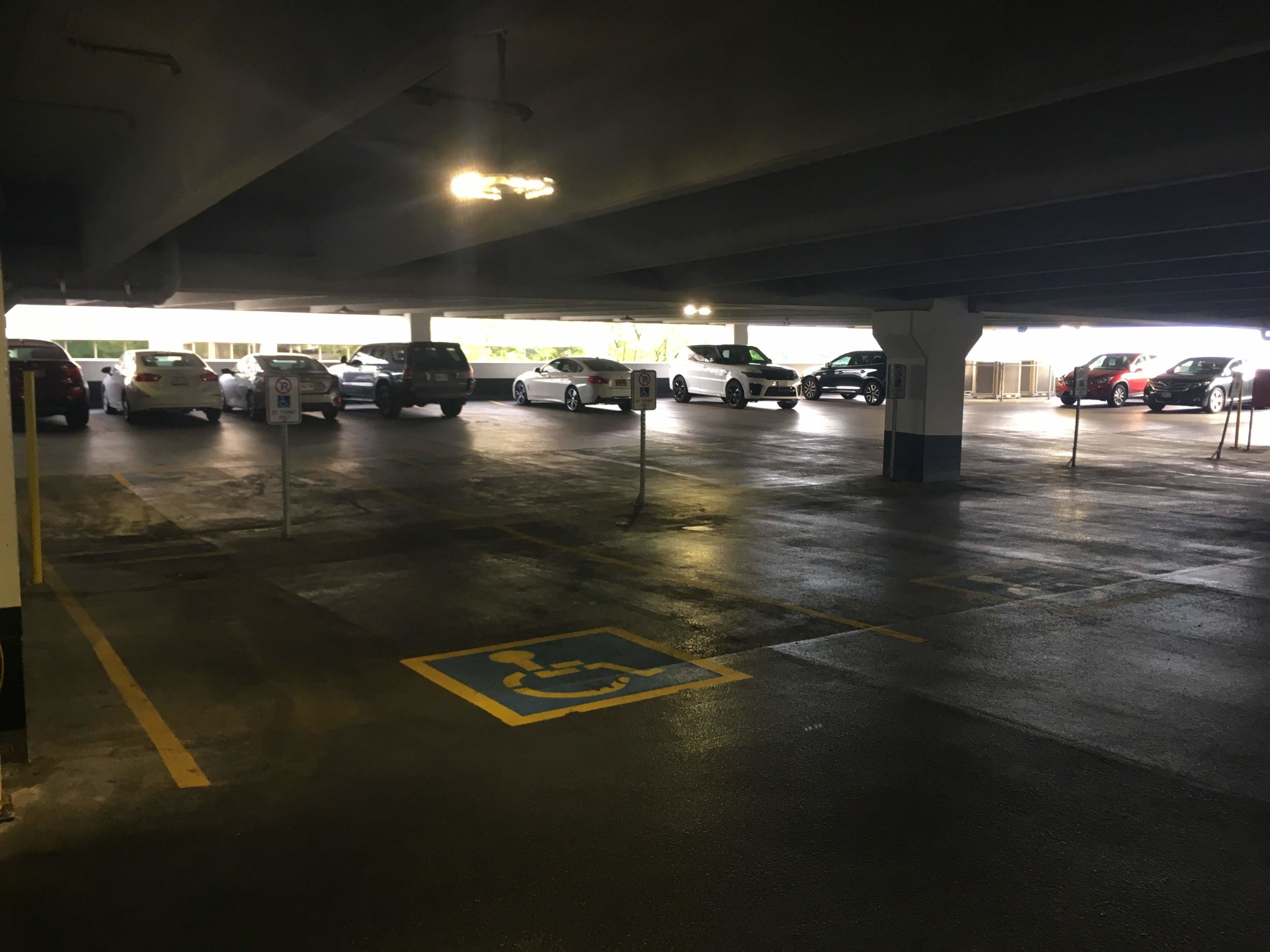 Picture of accessible parking spot at Burgers Park