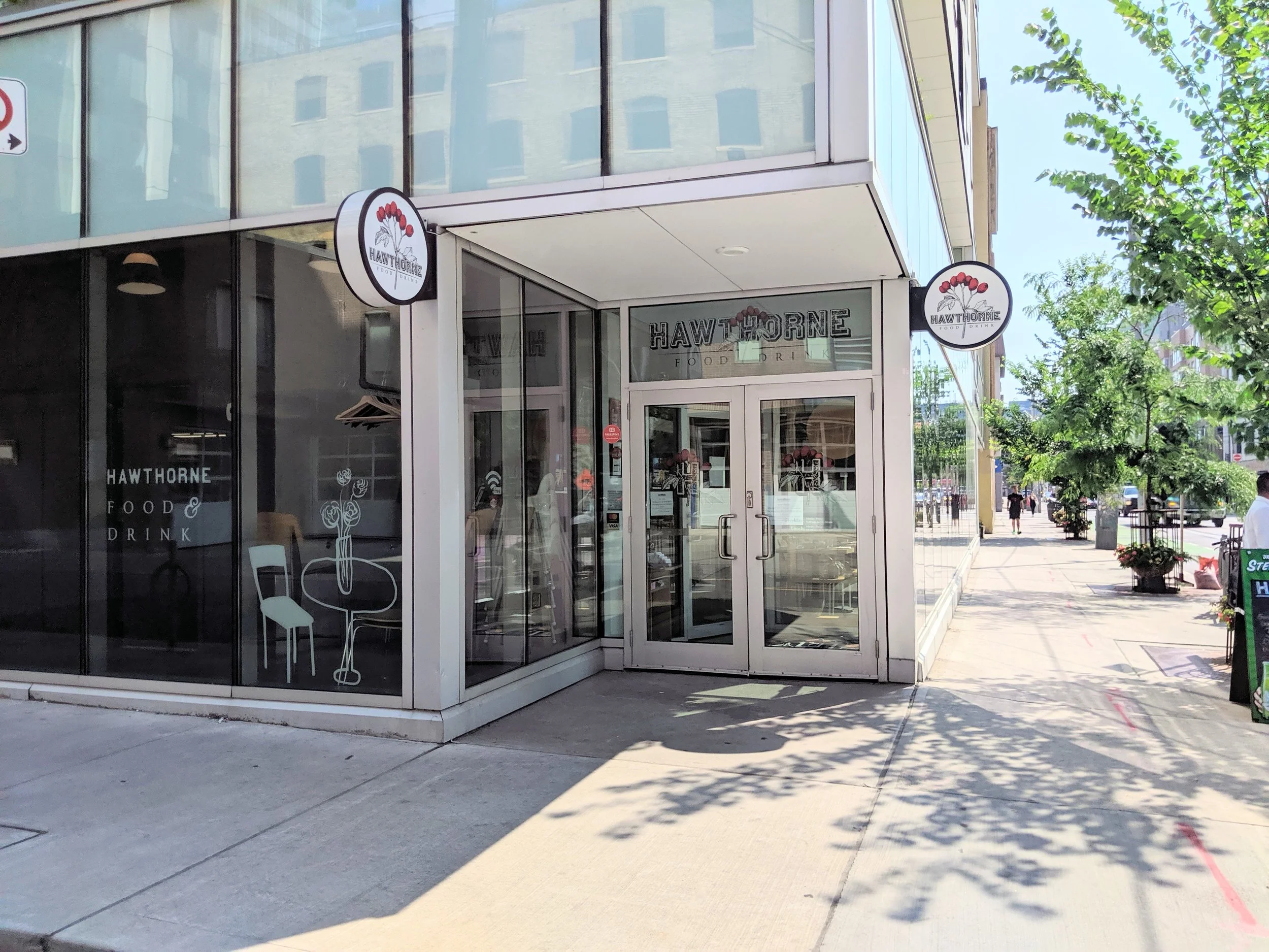 Picture of accessible entrance of Hawthorne