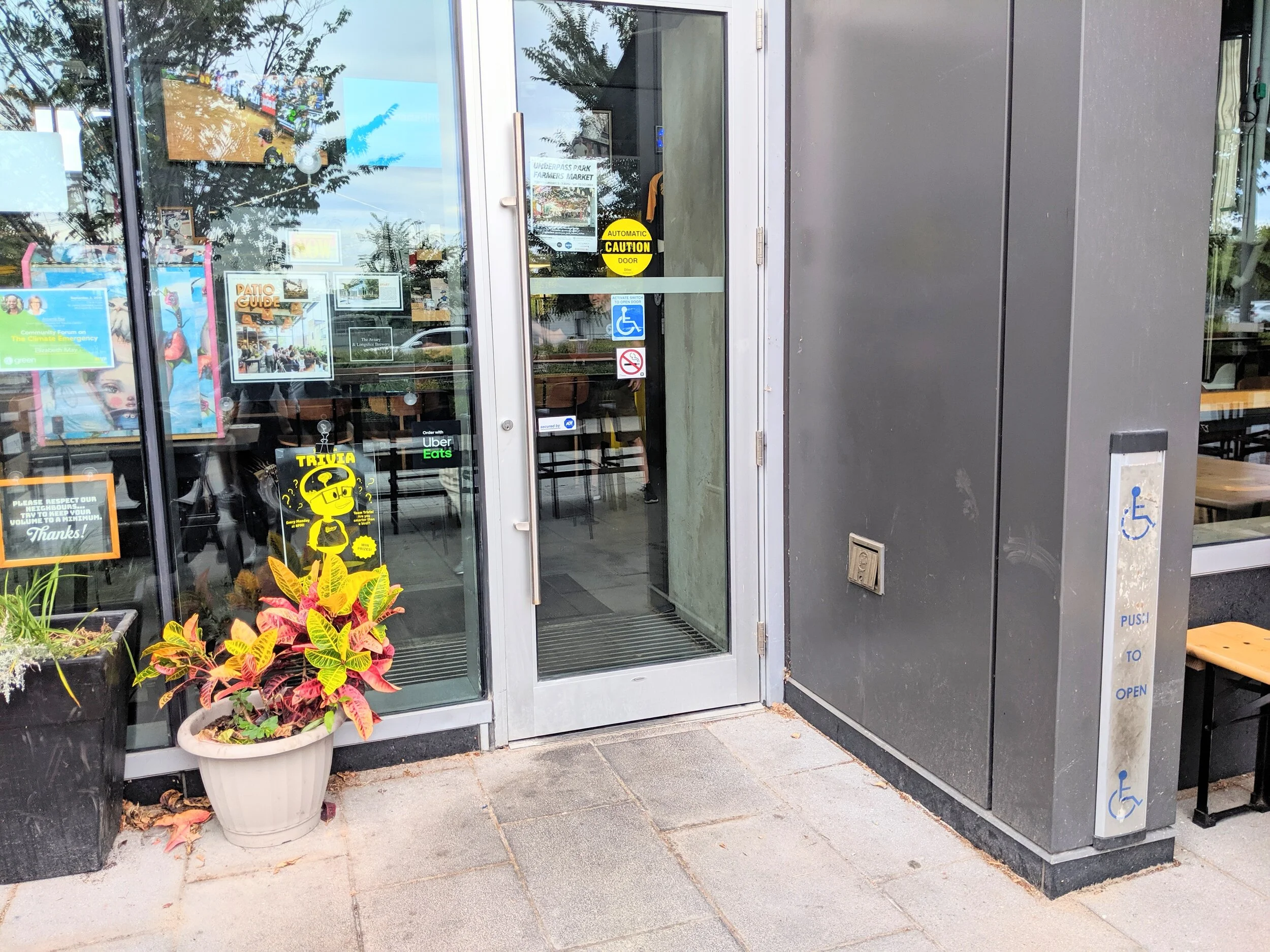Picture of the accessible entrance at the Aviary