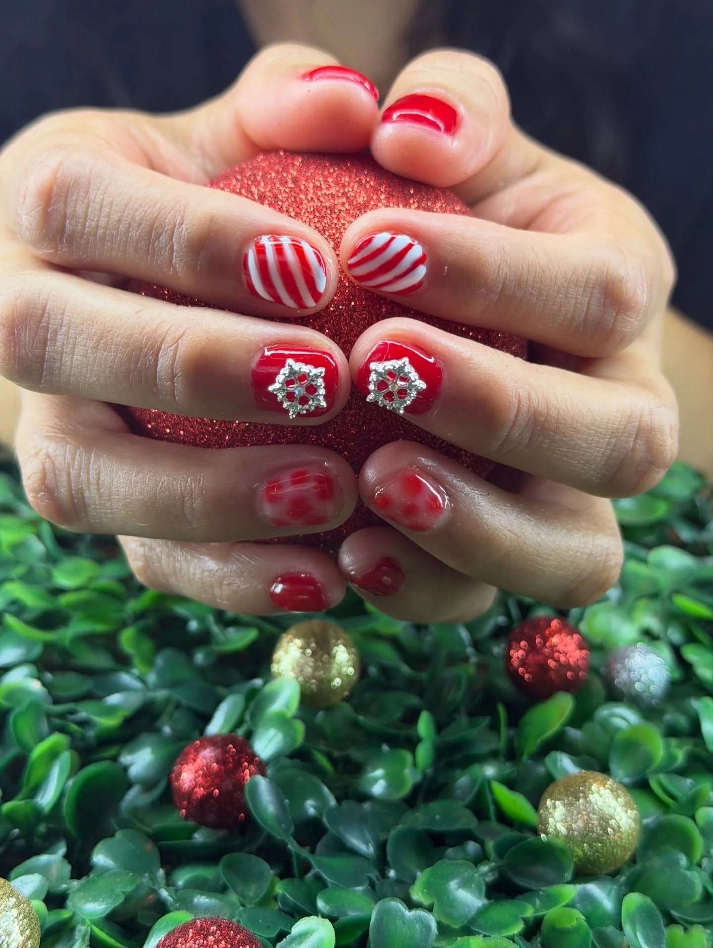 Builder Gel with design by Yiyi 
&bull;
&bull;
&bull;
#nails #buildergel #manicure #nailtech