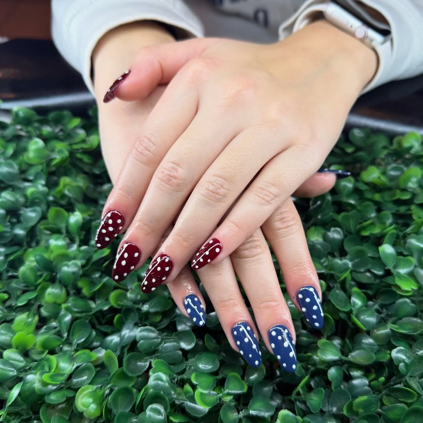 Gel-X Nails with design by Yiyi
&bull;
&bull;
#gelx #gelxu&ntilde;as #nails #indianheadparkil