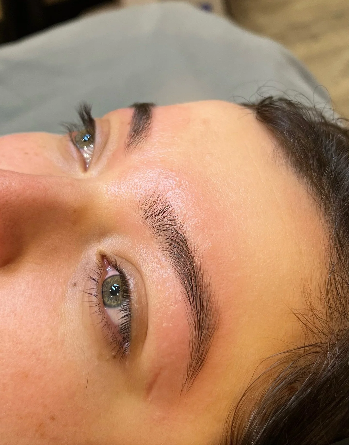 Brow wax by Wendy 🌸✨
&bull;
&bull;
#browwax #spa #wax #indianheadparkillinois #chicago