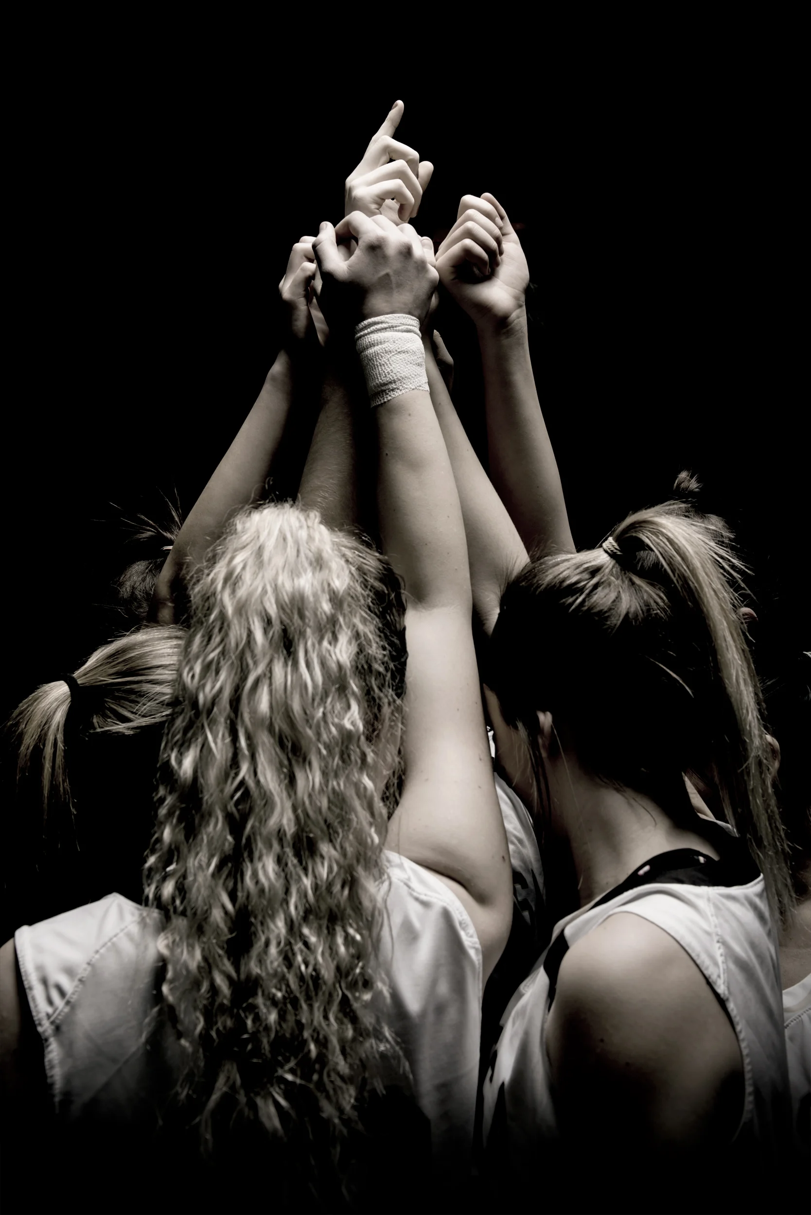 huddle-one.jpg