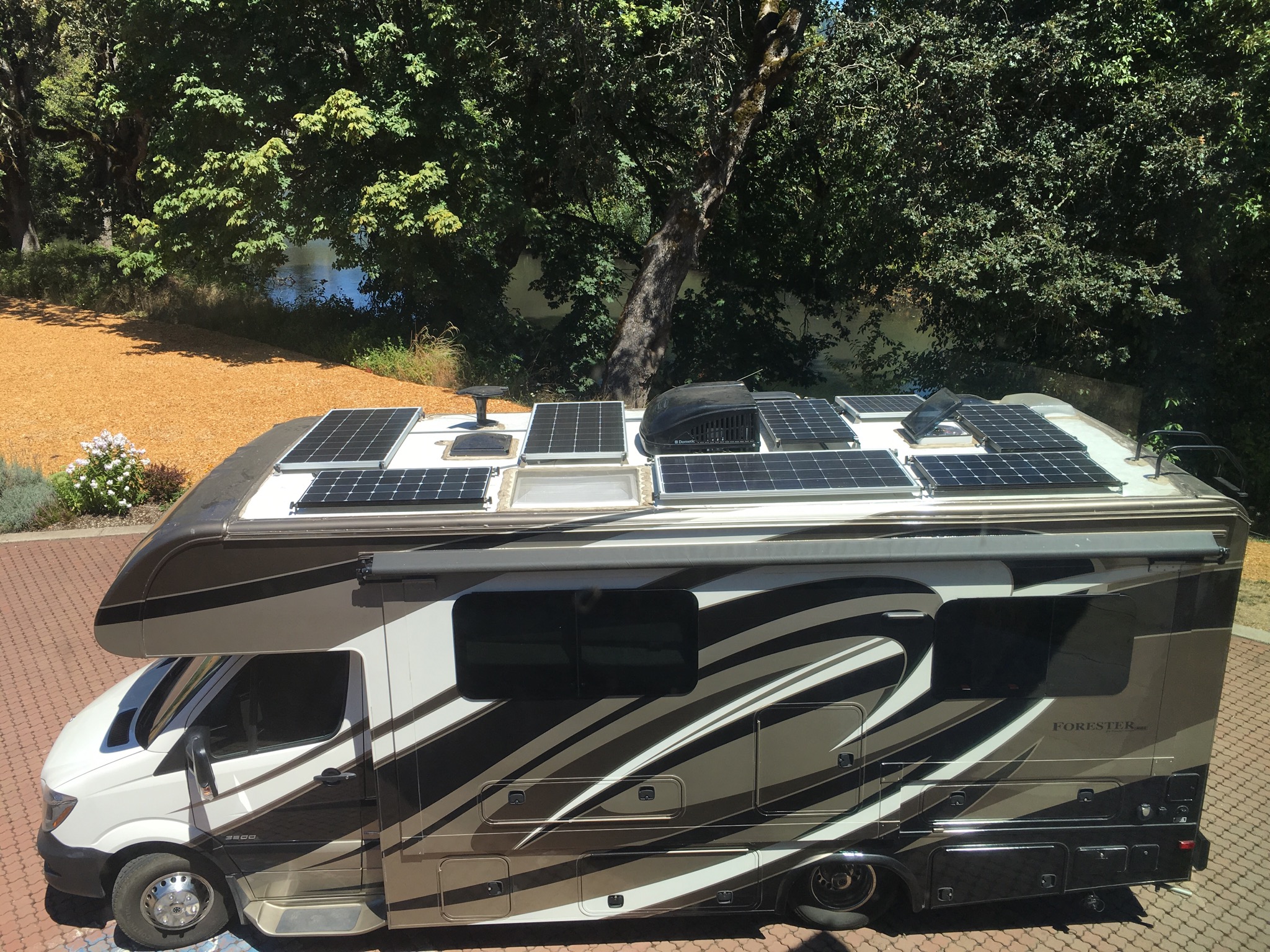 Equipment Added: 3x SF160 Solar Panels 4x SP100 Solar Panels 1x Star 50W Solar Panel 1x Roof C-Box 1x SunRunner Victron MPPT 70A 1x Victron 600Ah Signature Lithium Battery Bank 1x Victron Multiplus 3000VA Inverter Kit