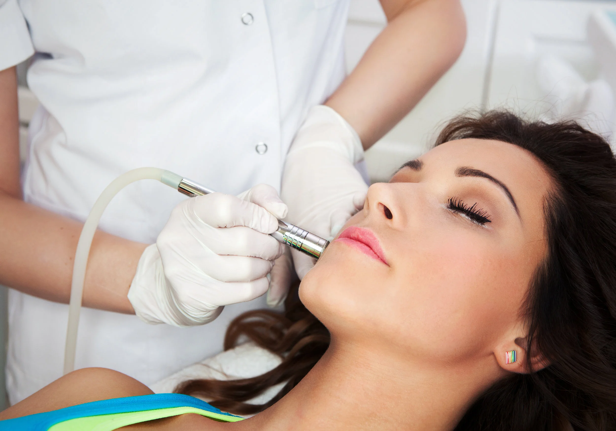 Why are Fall and Winter Months a Great Time for Laser Procedures?