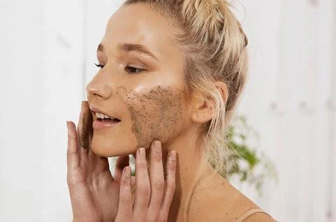 A Guide to Face Scrubs