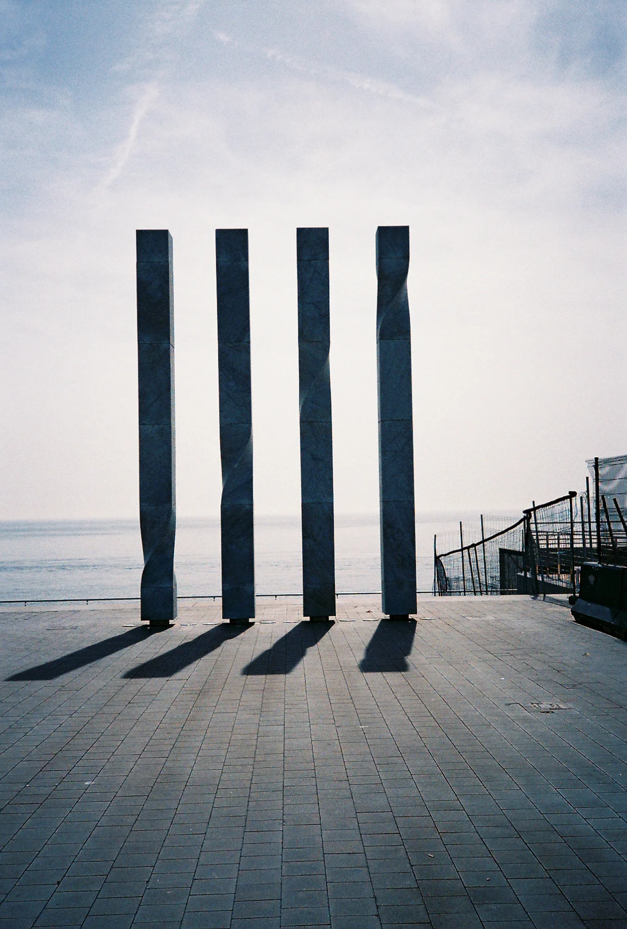 0001590_0001590-R1-037-17.jpg