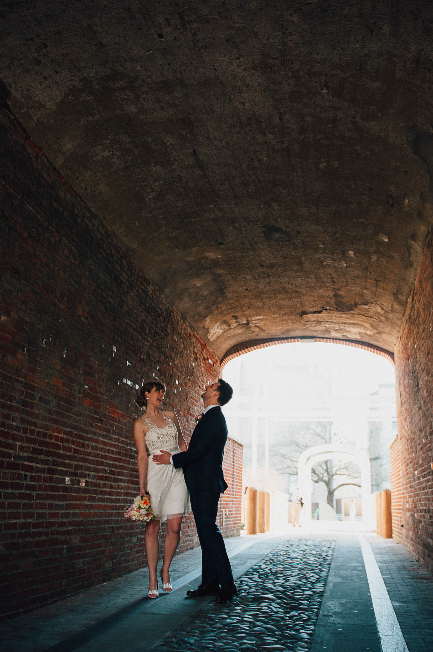 ninalilyphoto-oldcity-paperboxstudios-philadelphiawedding042.jpg