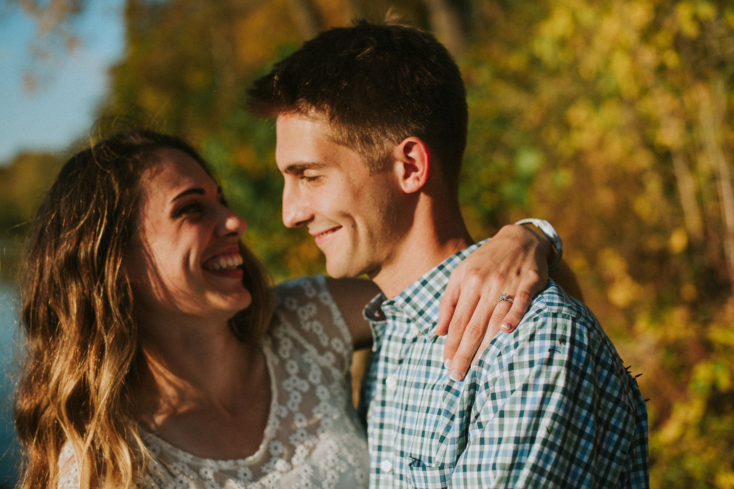 15ninalilyphoto-delawareriver-engagement.jpg