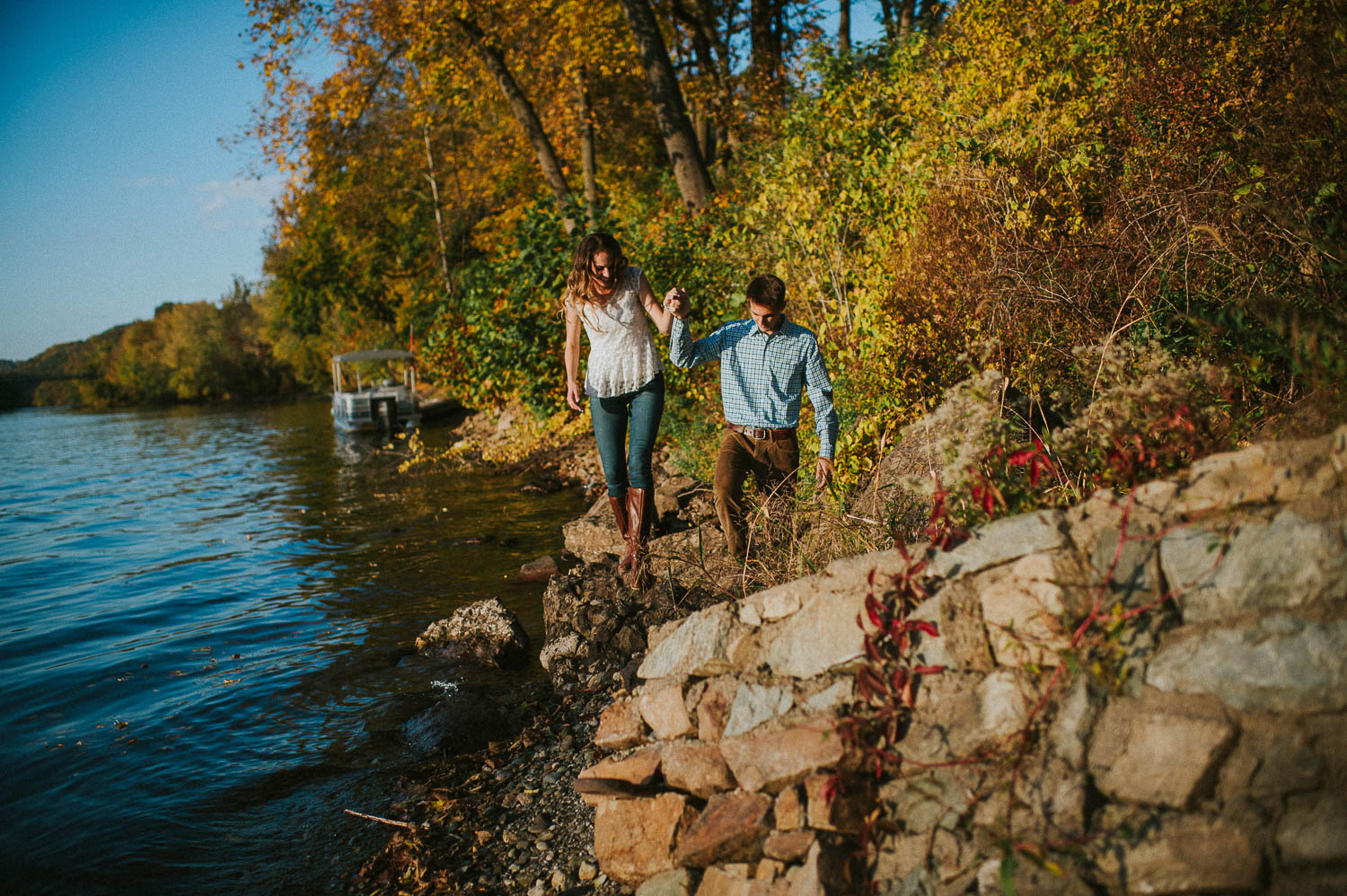 19ninalilyphoto-delawareriver-engagement.jpg