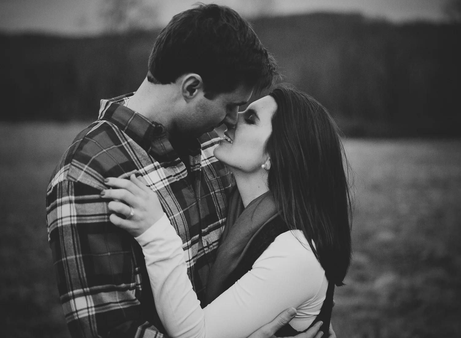 ninalilyphoto-hiddenvalleyfarm-engagement41.jpg