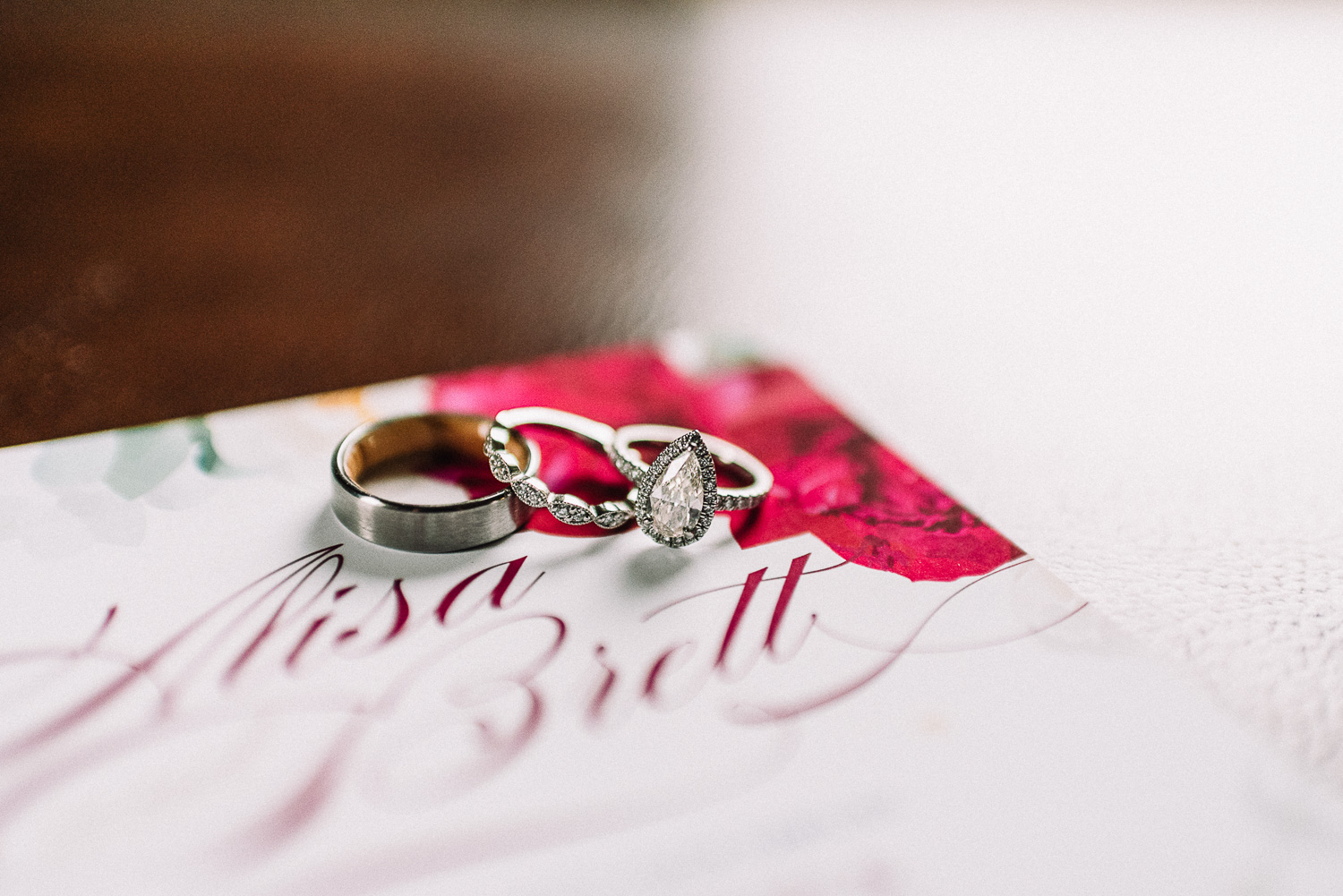 003ninalilyphoto-kahnblog-glasberninn-lehighvalleywedding.jpg