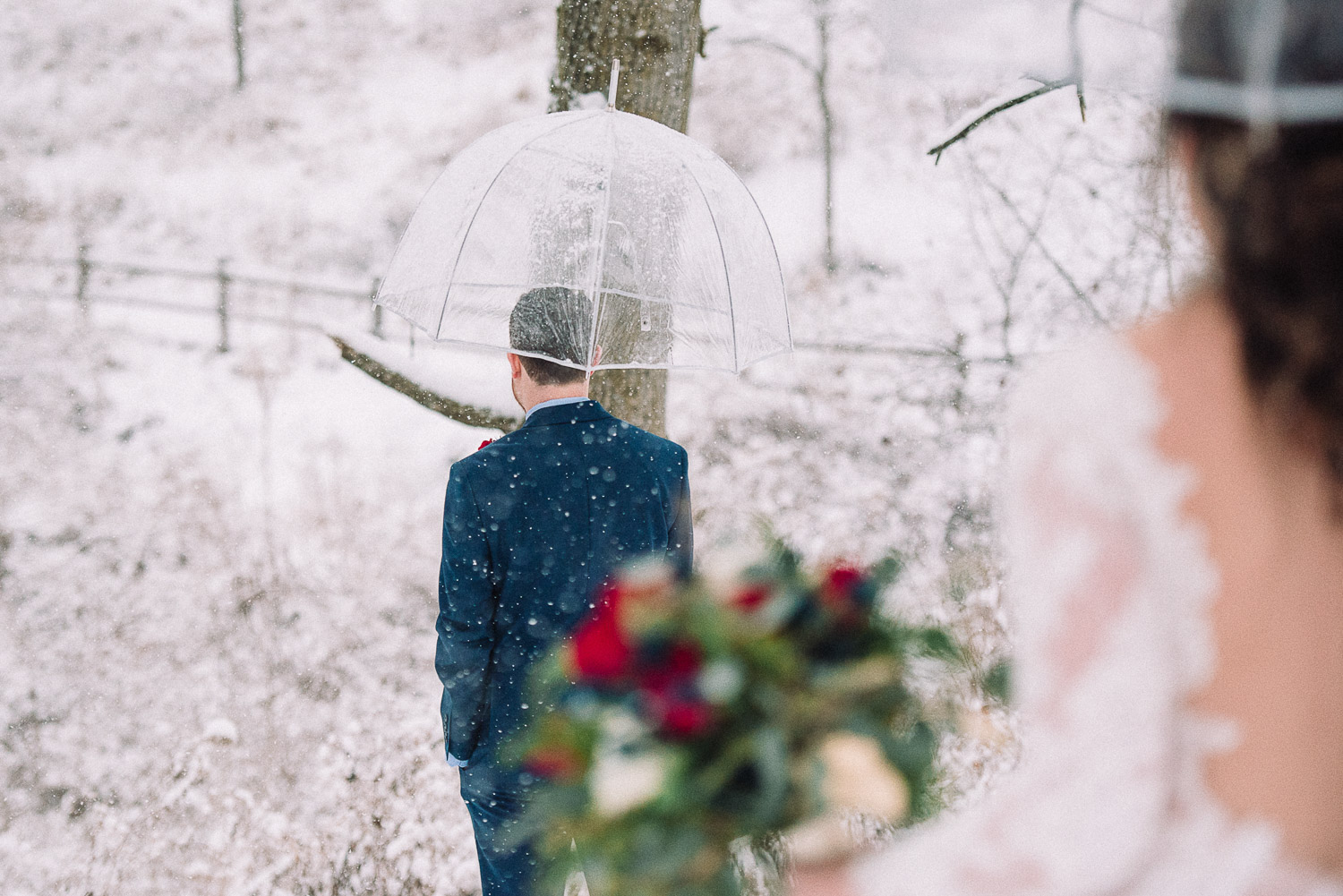 034ninalilyphoto-kahnblog-glasberninn-lehighvalleywedding.jpg