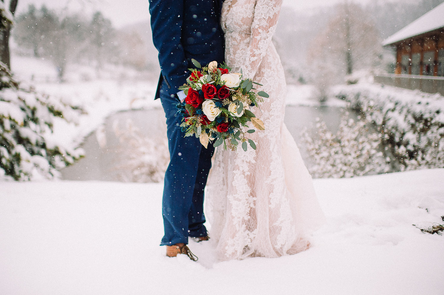 051ninalilyphoto-kahnblog-glasberninn-lehighvalleywedding.jpg