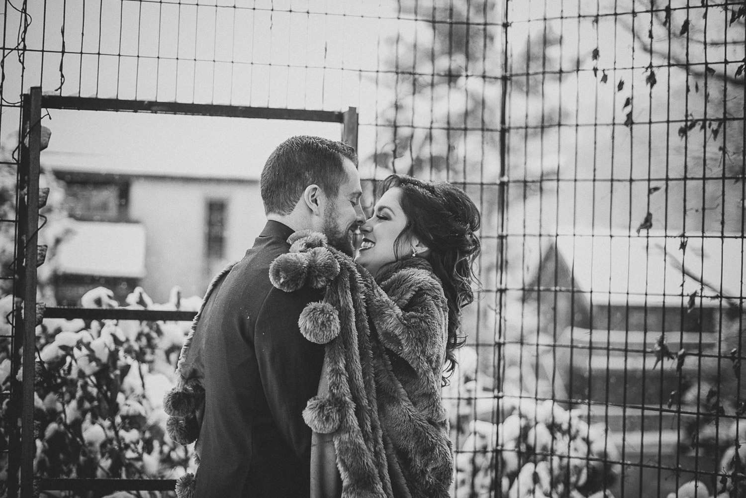 056ninalilyphoto-kahnblog-glasberninn-lehighvalleywedding.jpg