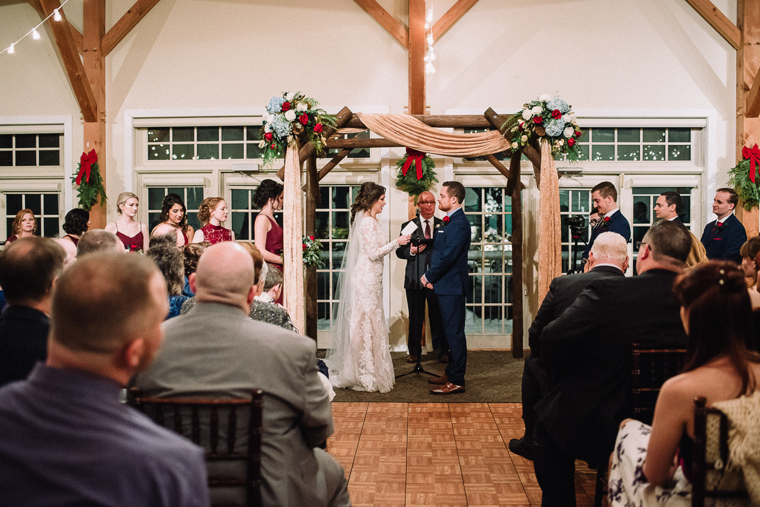 074ninalilyphoto-kahnblog-glasberninn-lehighvalleywedding.jpg