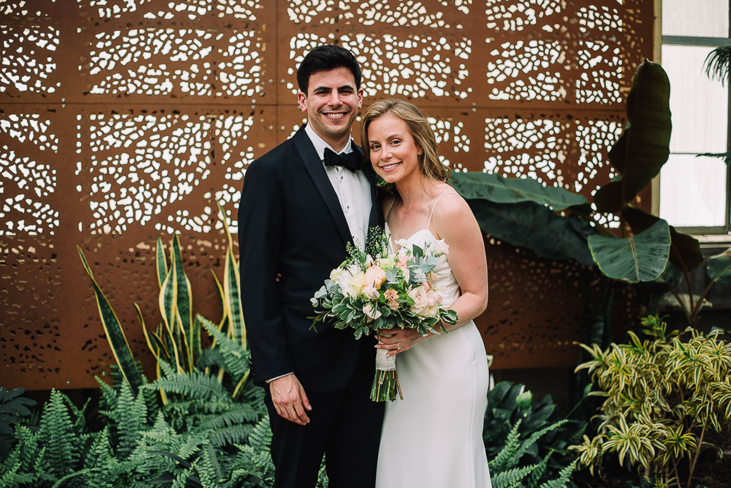 008ninalilyphoto-philadelphiawedding-horticulturecenter-thalblog.jpg
