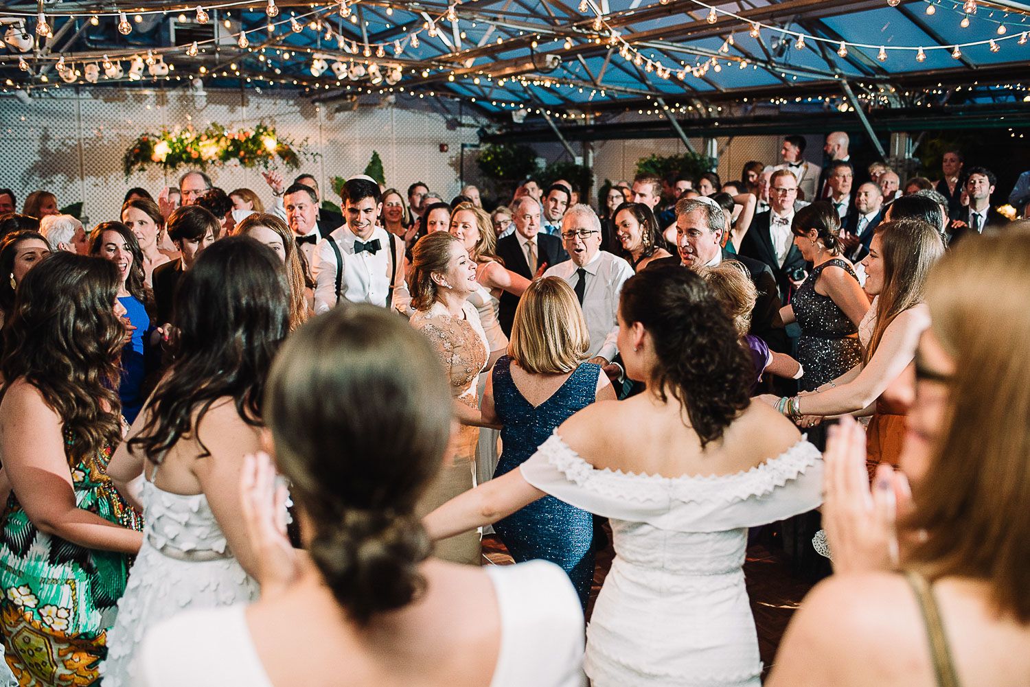 097ninalilyphoto-philadelphiawedding-horticulturecenter-thalblog.jpg
