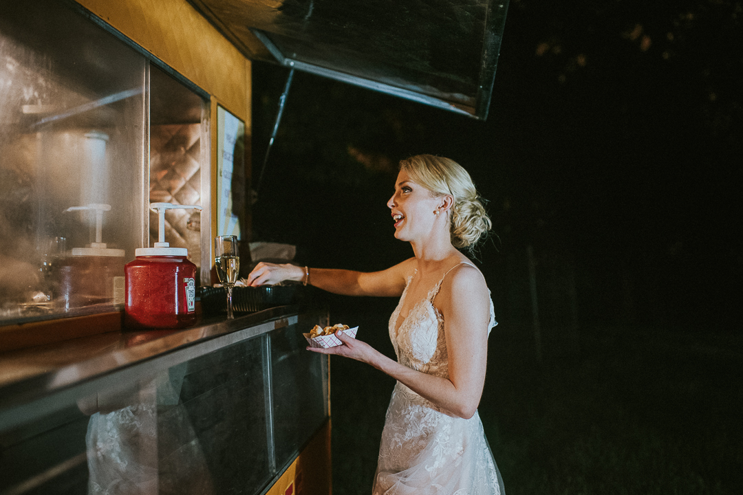202ninalilyphoto-bartramsgardenwedding-hinckenblog.jpg