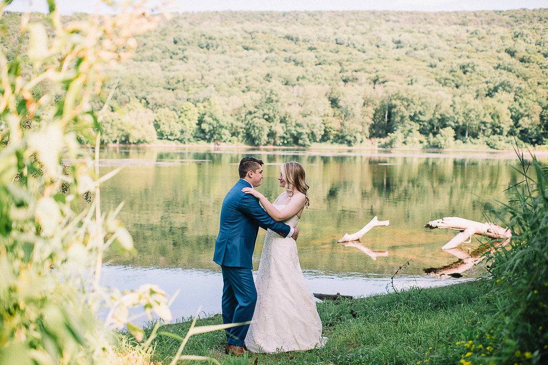067ninalilyphoto-shawneeinn-promiseridge-microwedding-puglieseblog.jpg