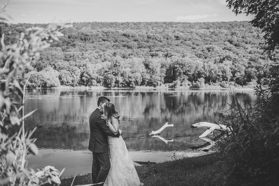 069ninalilyphoto-shawneeinn-promiseridge-microwedding-puglieseblog.jpg