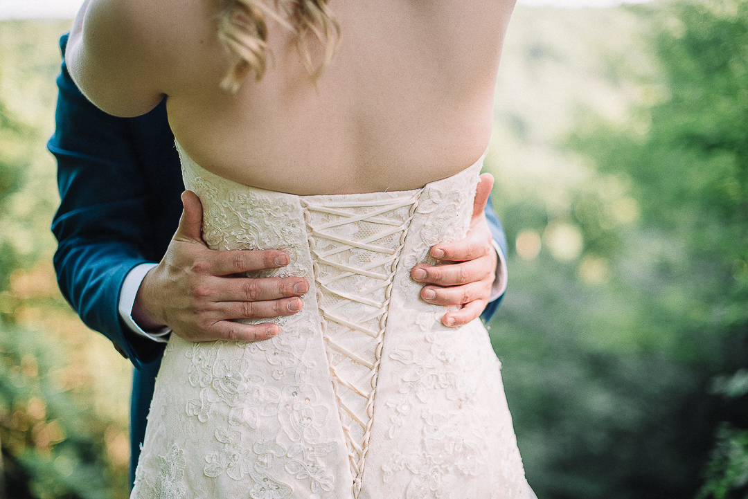 089ninalilyphoto-shawneeinn-promiseridge-microwedding-puglieseblog.jpg