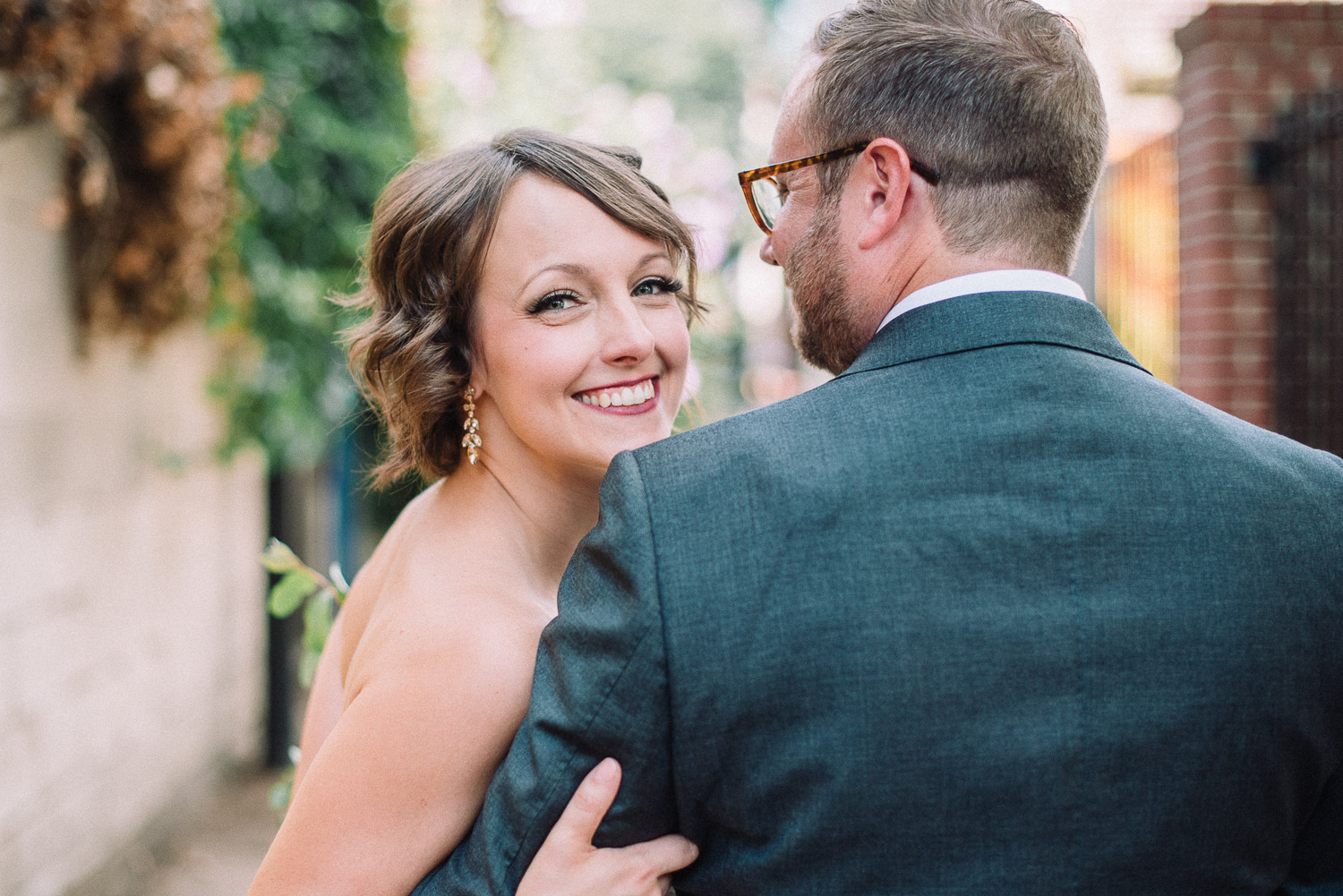 052ninalilyphoto-fleisherartmemorialphiladelphiapawedding-richmanblog.jpg