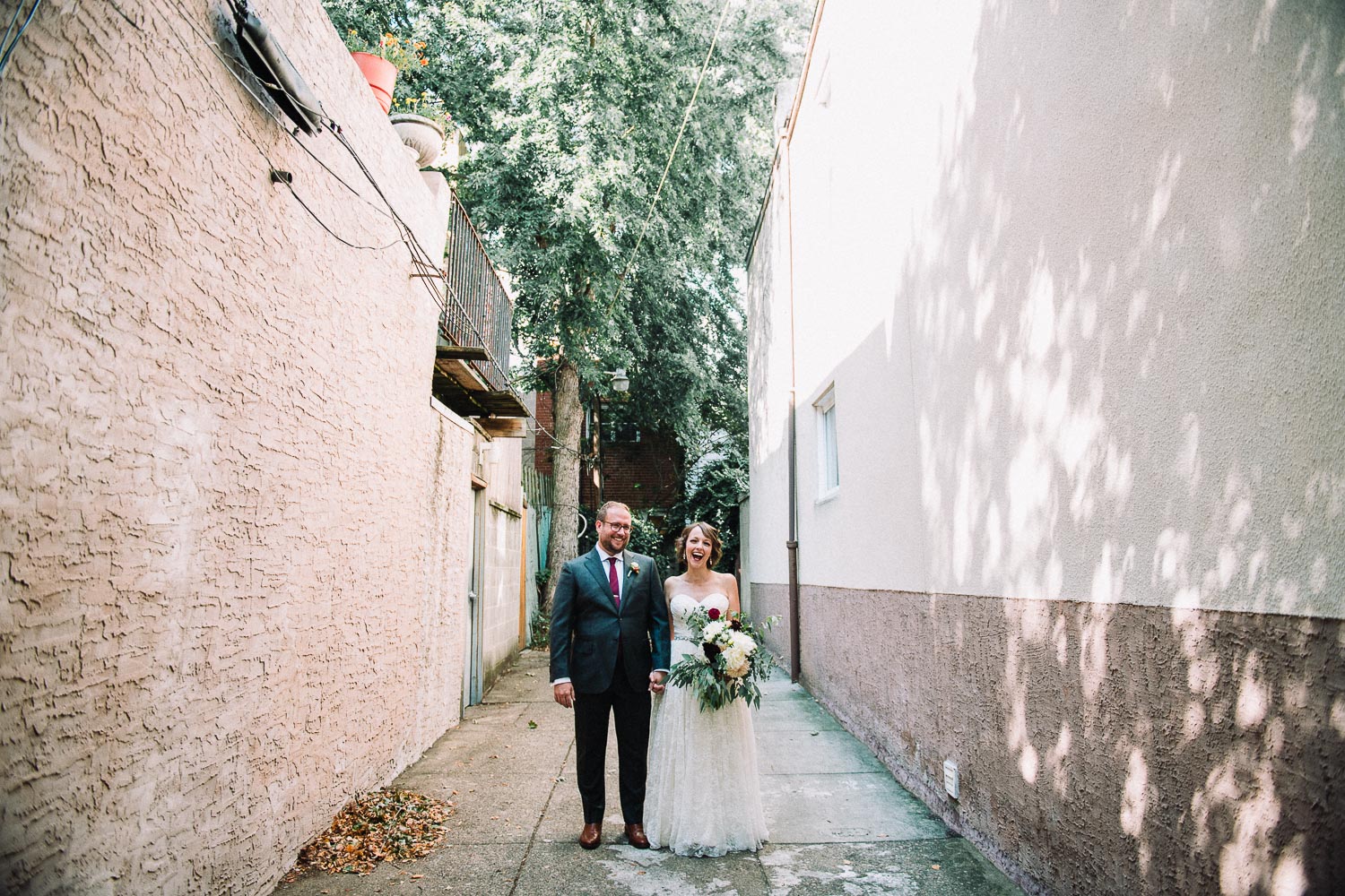 060ninalilyphoto-fleisherartmemorialphiladelphiapawedding-richmanblog.jpg