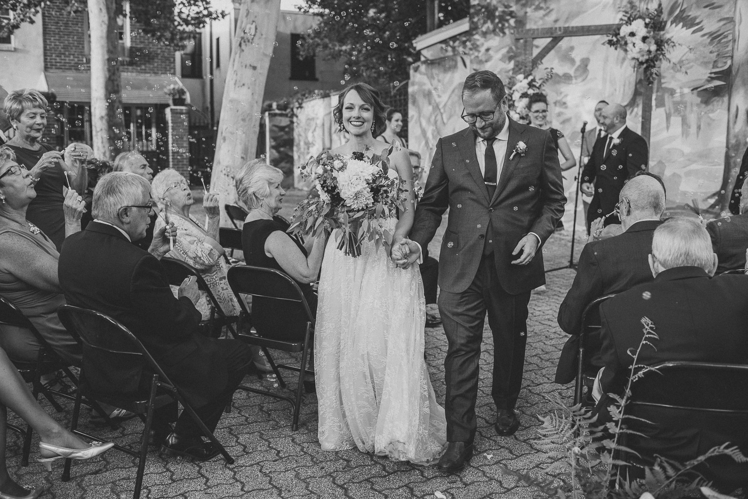 098ninalilyphoto-fleisherartmemorialphiladelphiapawedding-richmanblog.jpg