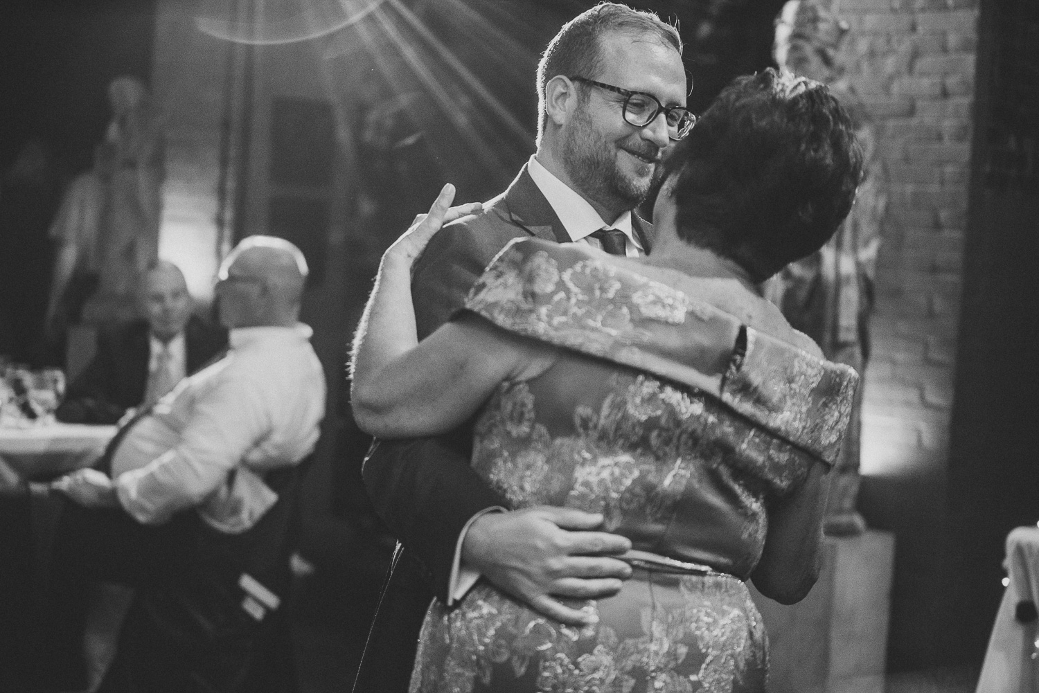 119ninalilyphoto-fleisherartmemorialphiladelphiapawedding-richmanblog.jpg