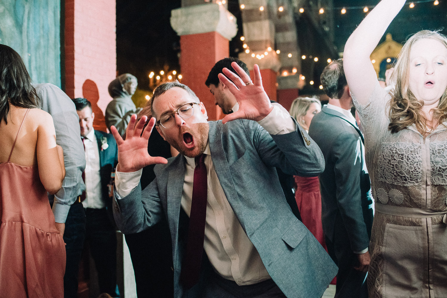 130ninalilyphoto-fleisherartmemorialphiladelphiapawedding-richmanblog.jpg